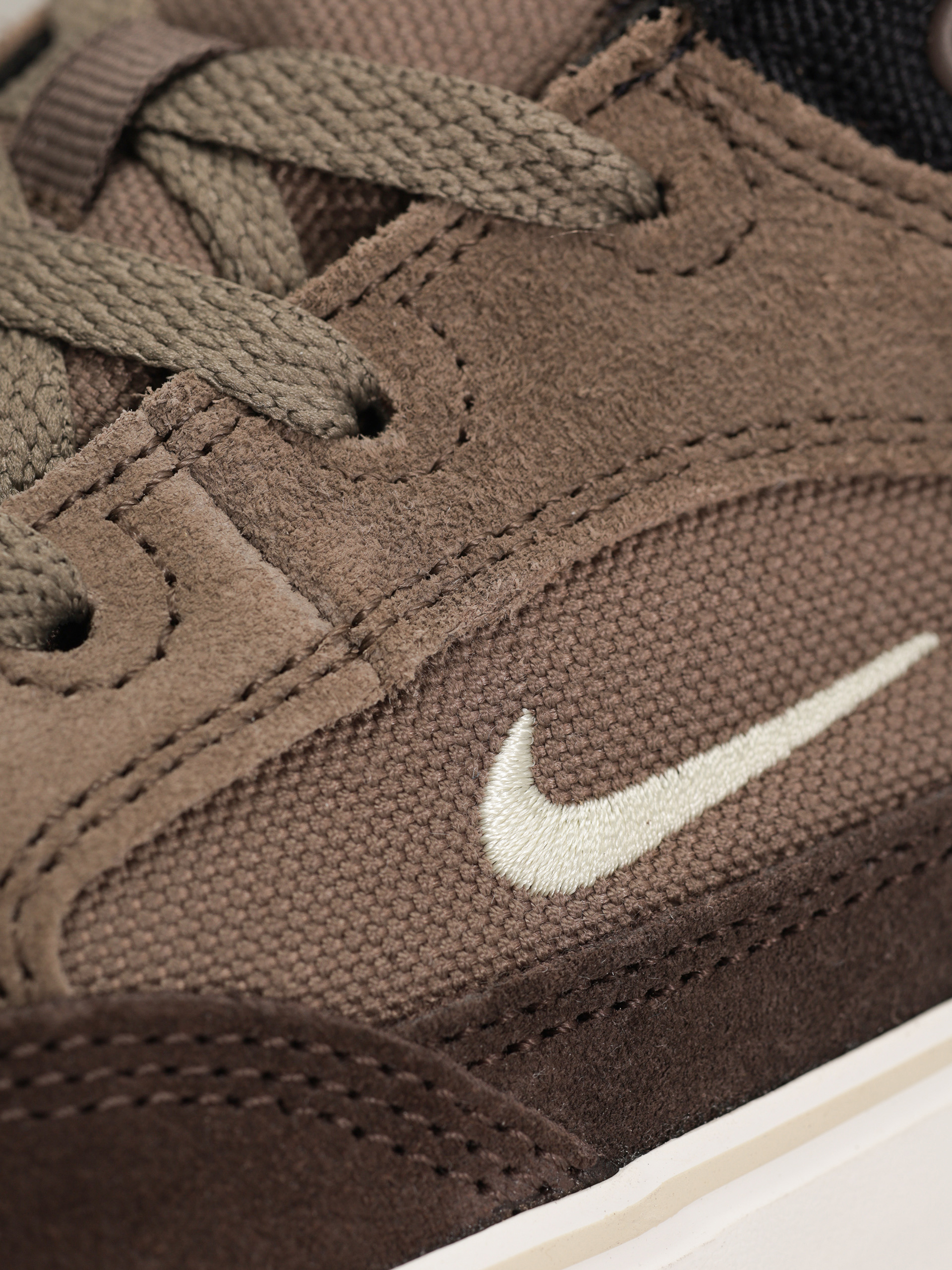 Buty Nike SB Malor (ironstone/lt khaki baroque brown black)
