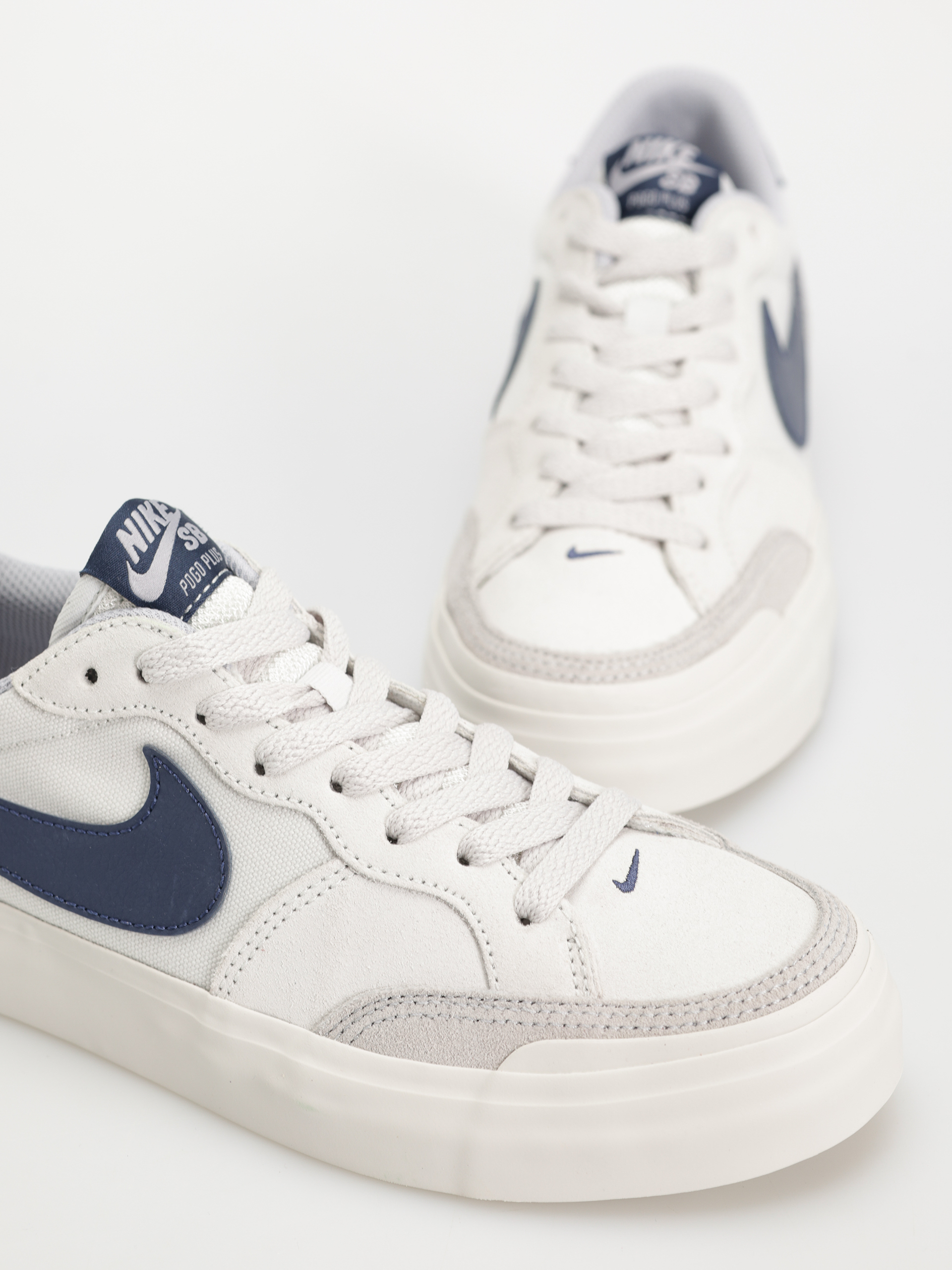Buty Nike SB Zoom Pogo Plus (photon dust/midnight navy wolf grey)