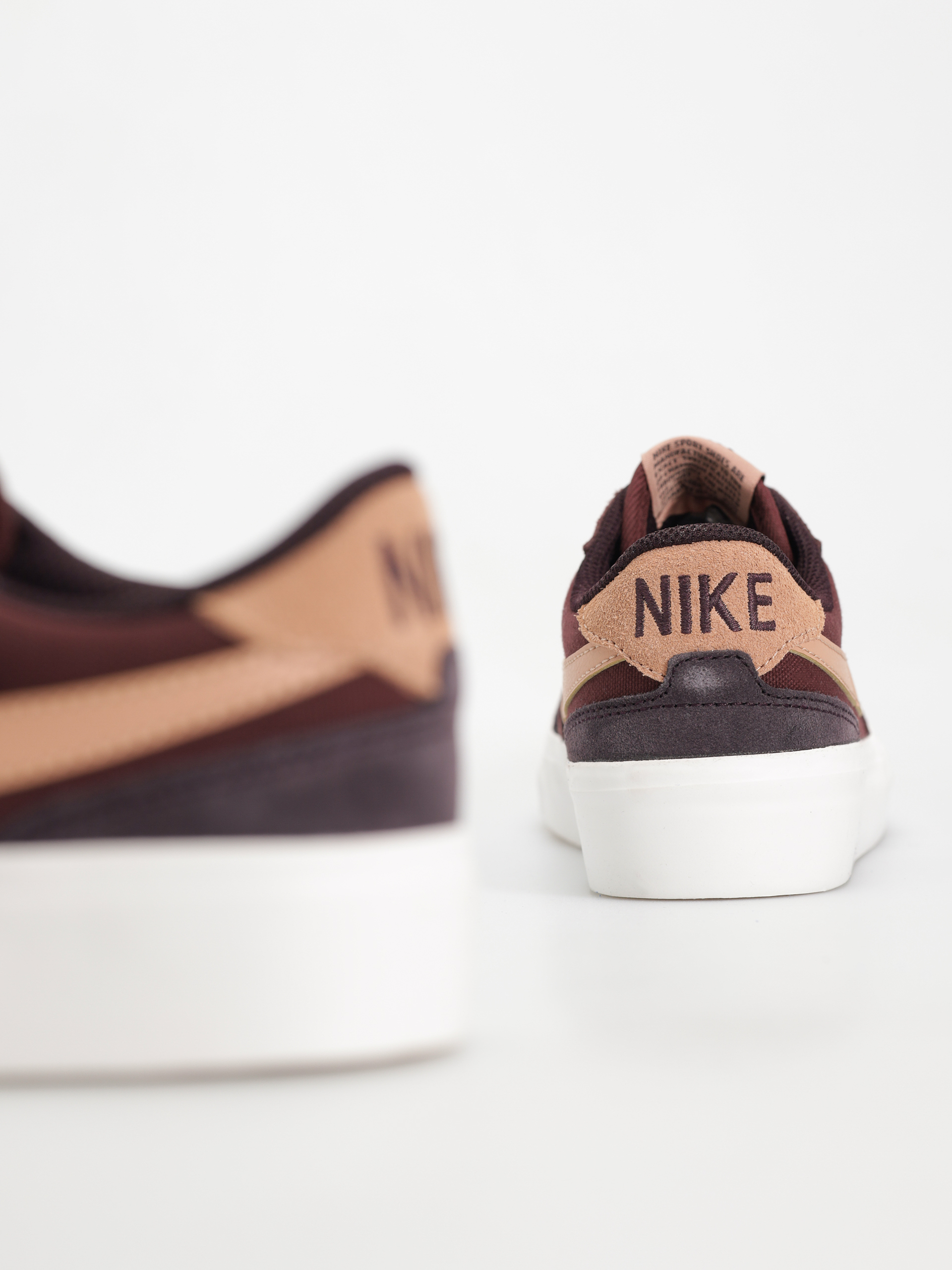 Buty Nike SB Zoom Pogo Plus (burgundy crush/dusted clay burgundy ash)