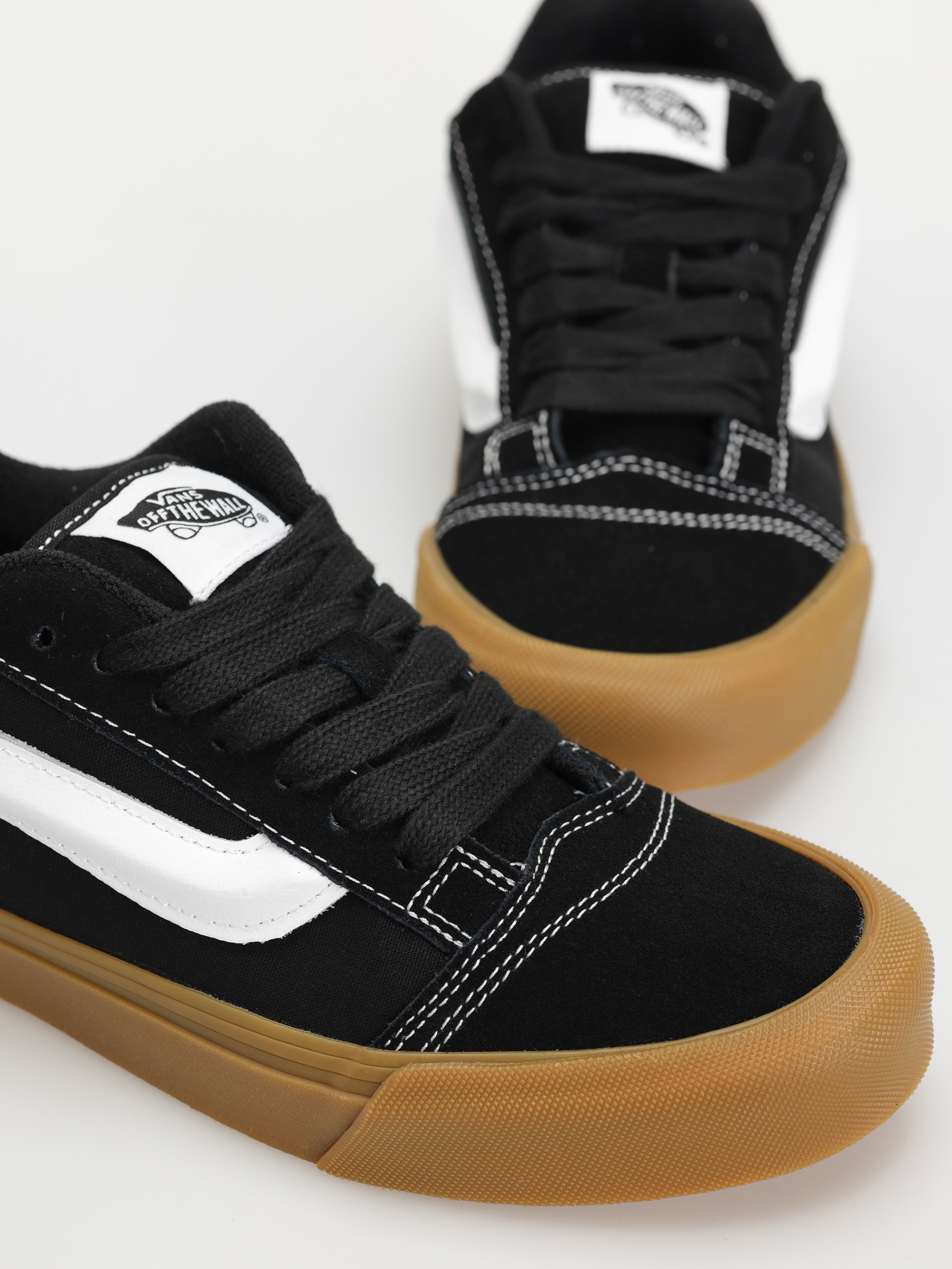 Buty Vans Knu Skool (black/gum)