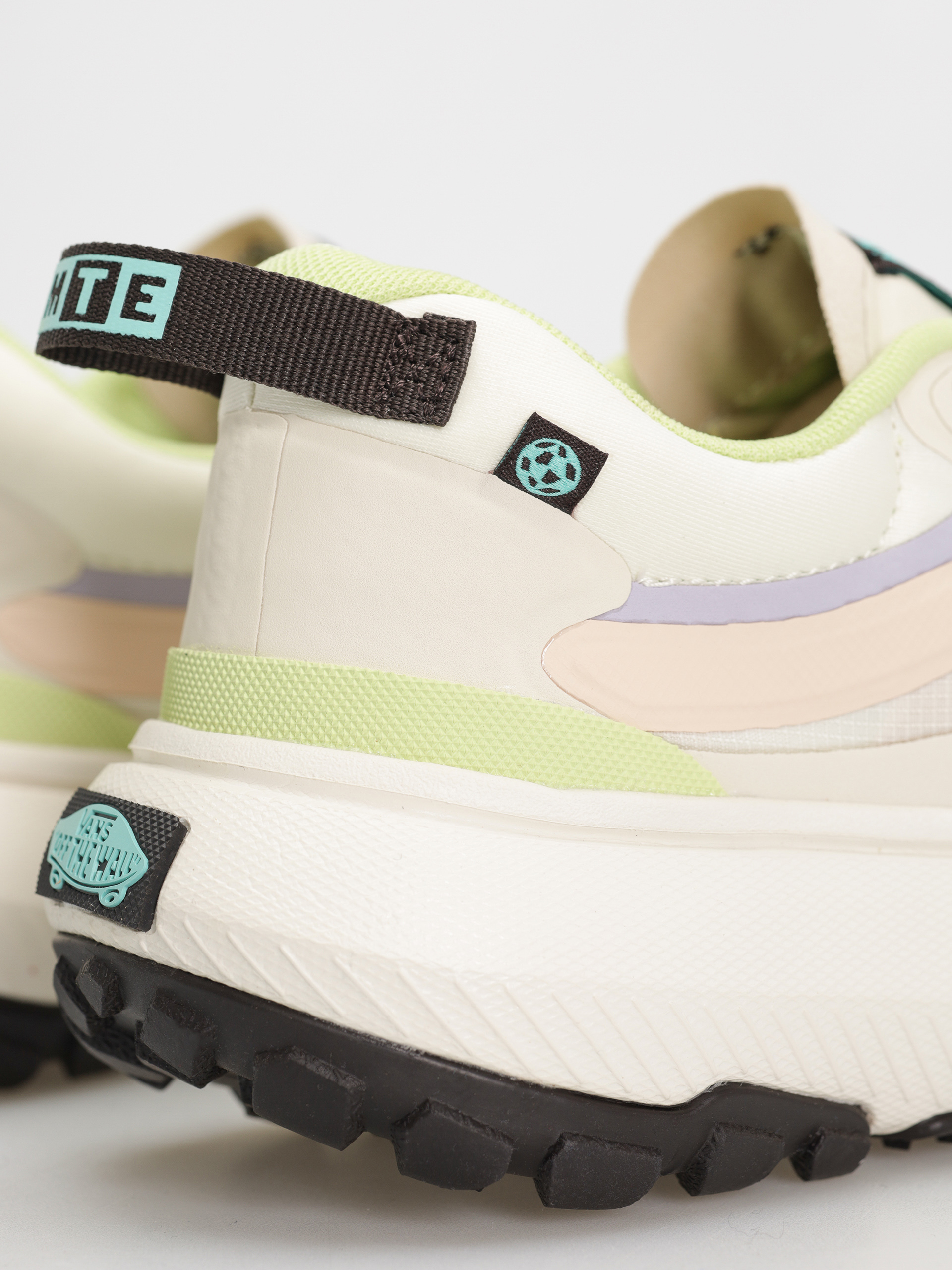 Buty Vans Mte Crosspath (natural/multi)