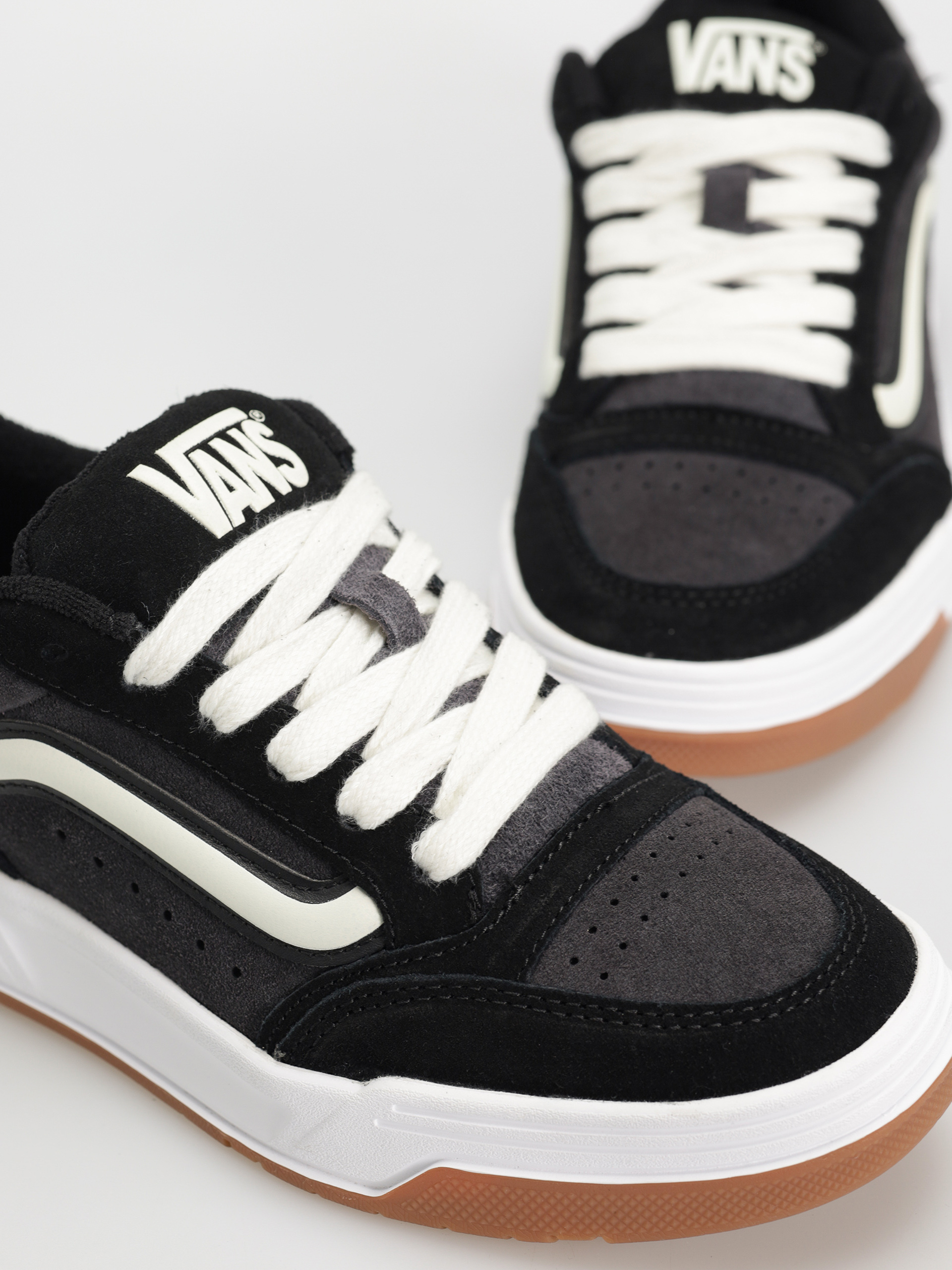 Buty Vans Hylane (nineties black)