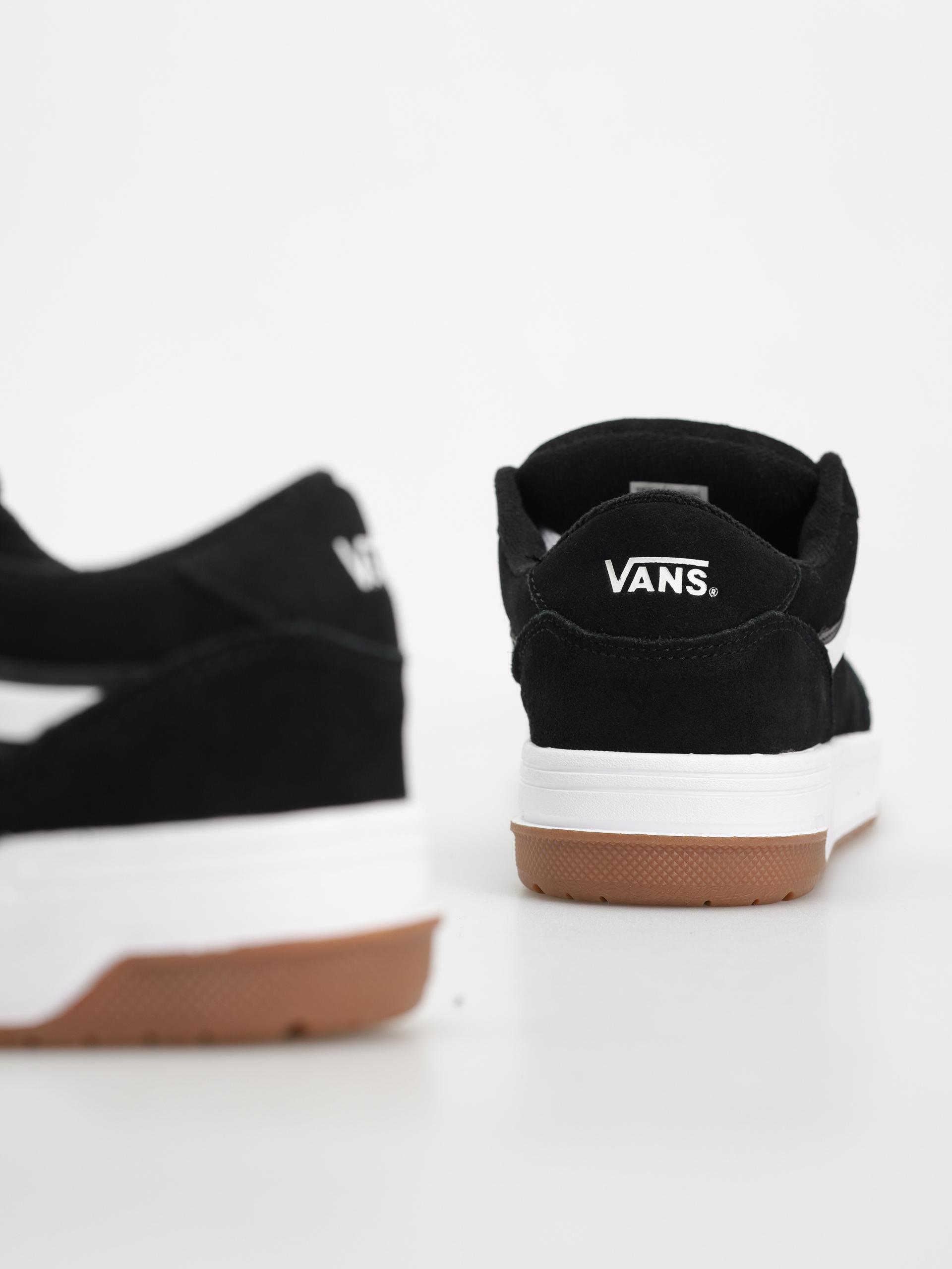Buty Vans Hylane (black/white/gum)