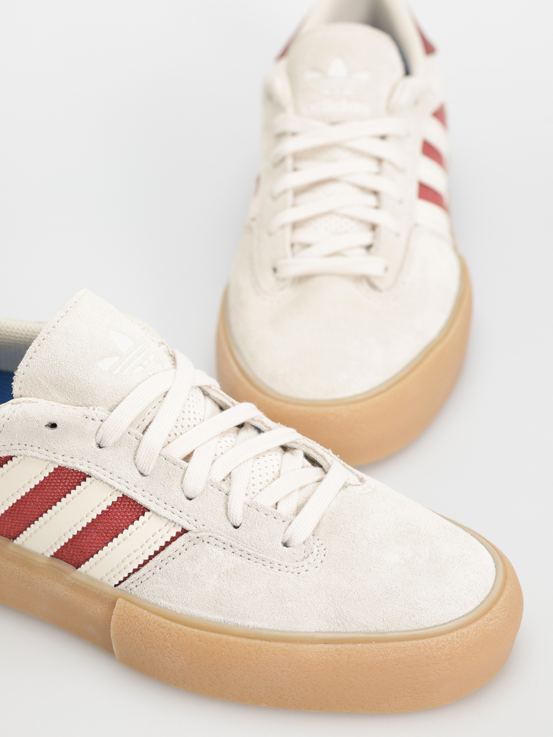 Buty adidas Matchbreak Super (wonwhi/prerub/gum3)