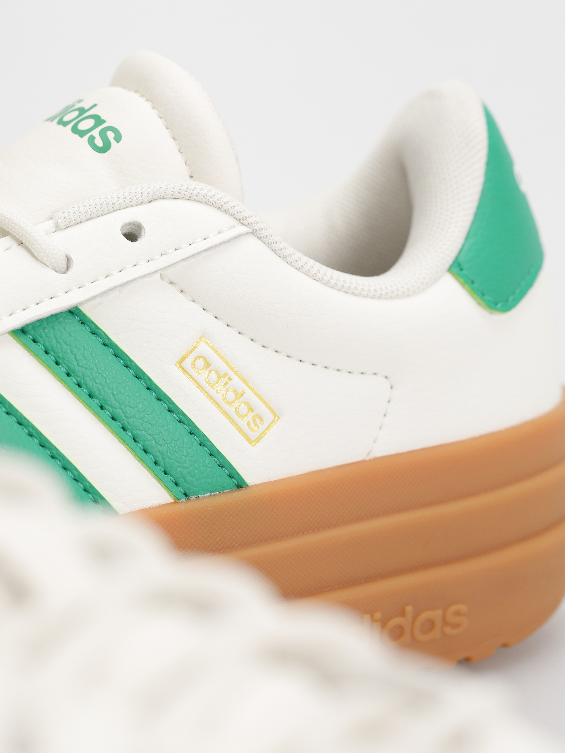 Buty adidas Vl Court Bold Wmn (cwhite/cougrn/goldmt)