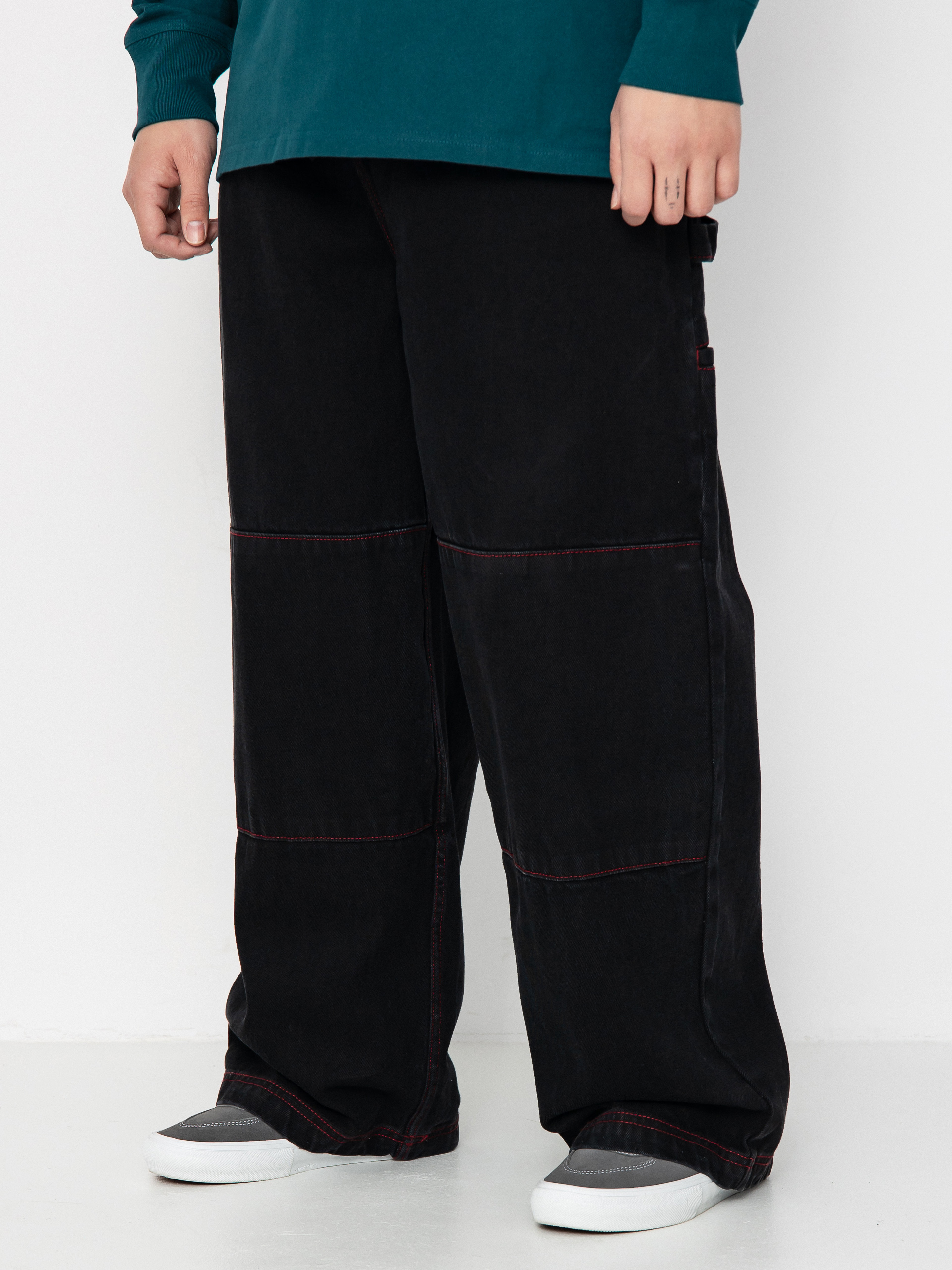 Spodnie Poetic Collective Sculptor (black denim w red stitching)