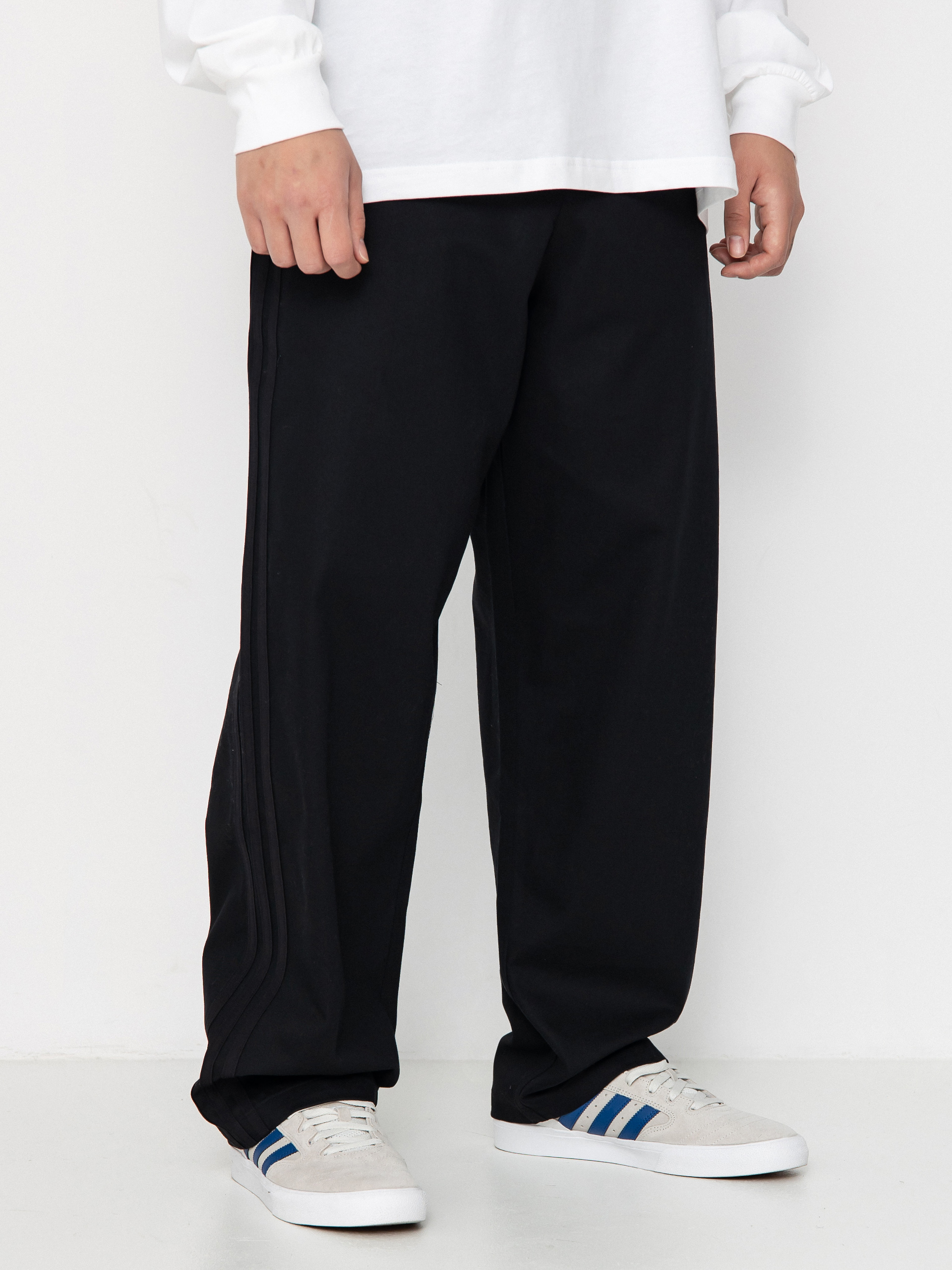 Spodnie adidas Skate Chino (black)