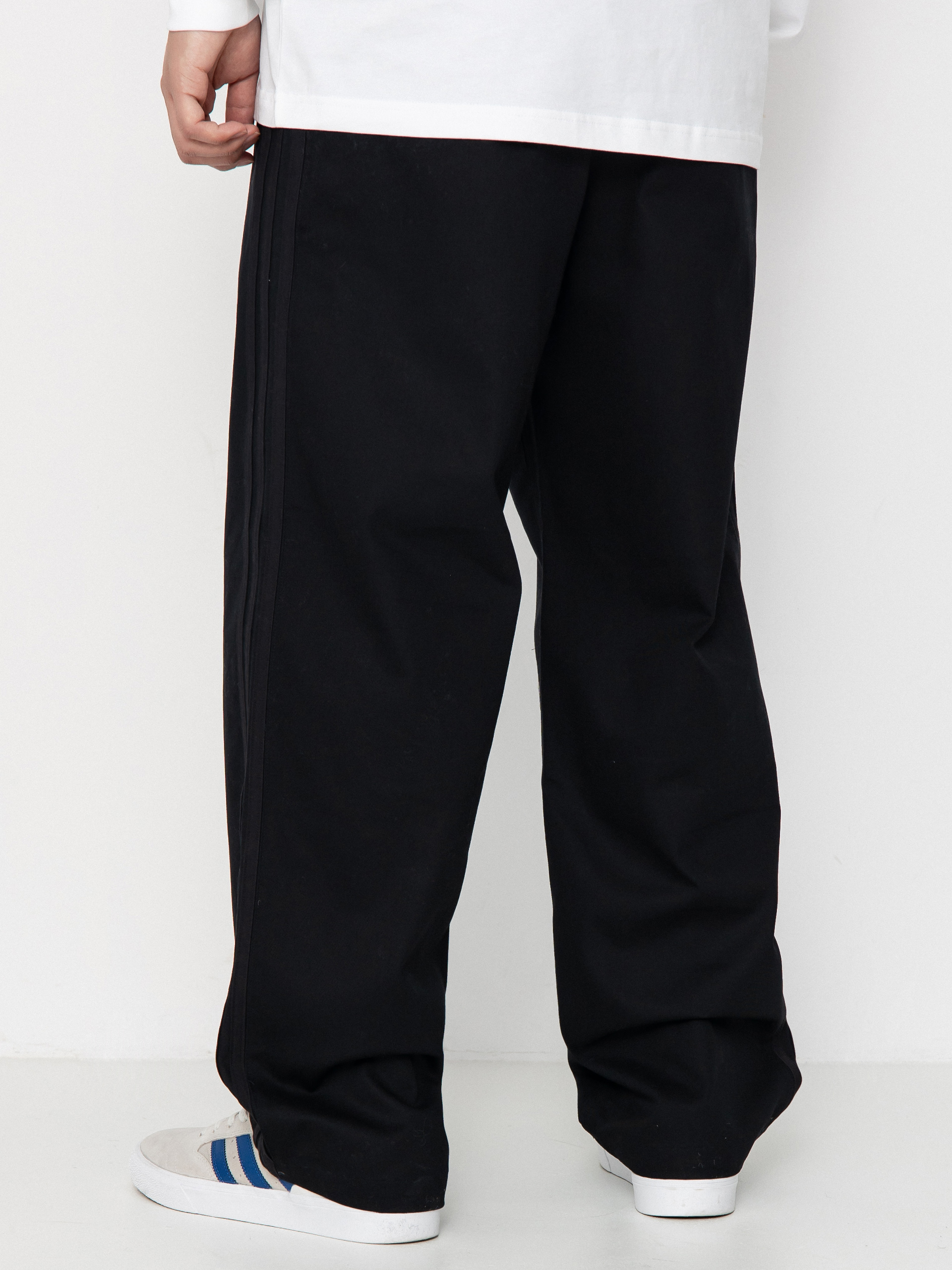 Spodnie adidas Skate Chino (black)