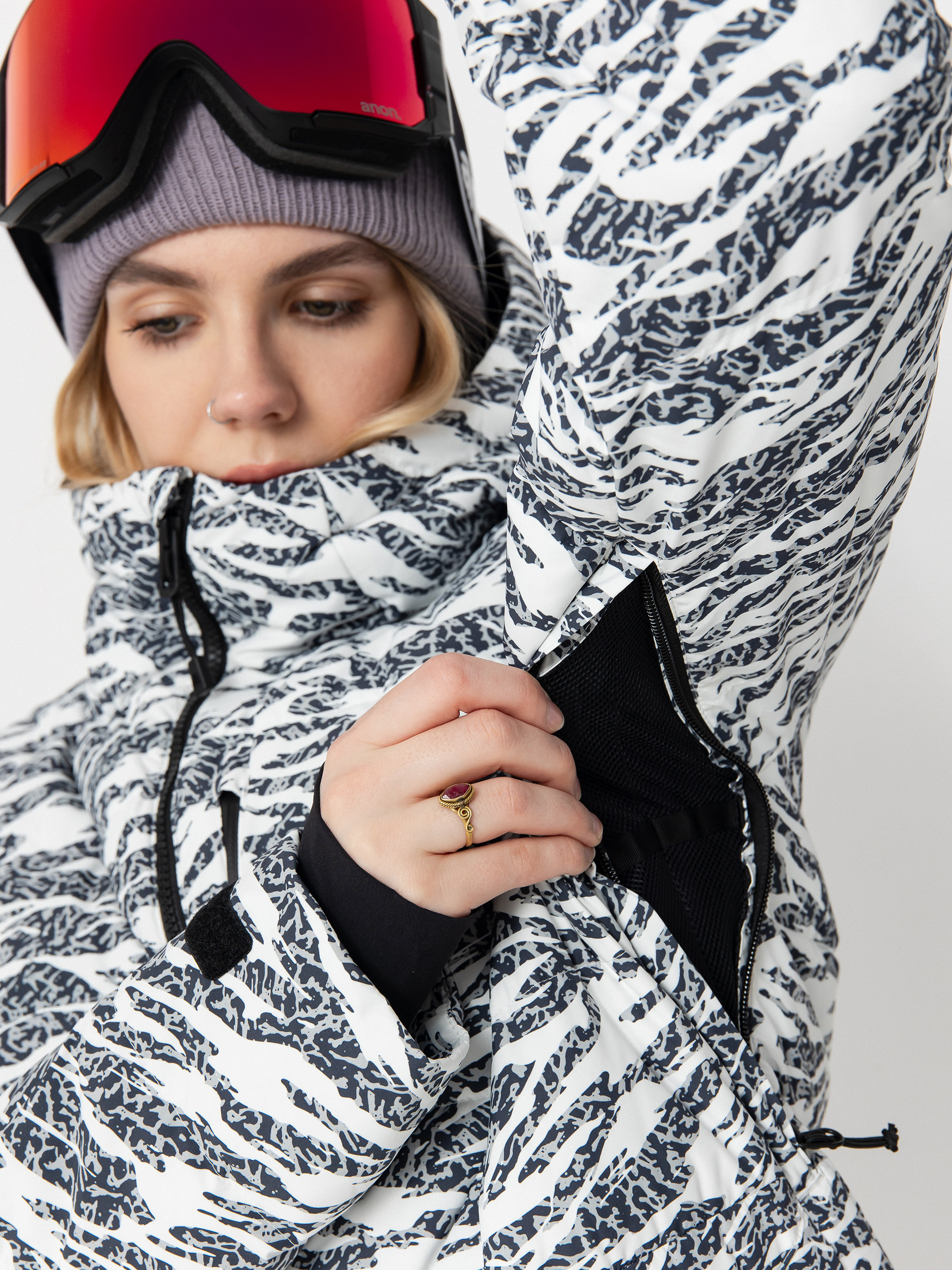 Damska Kurtka snowboardowa Burton Loyil Down (zebra camo)