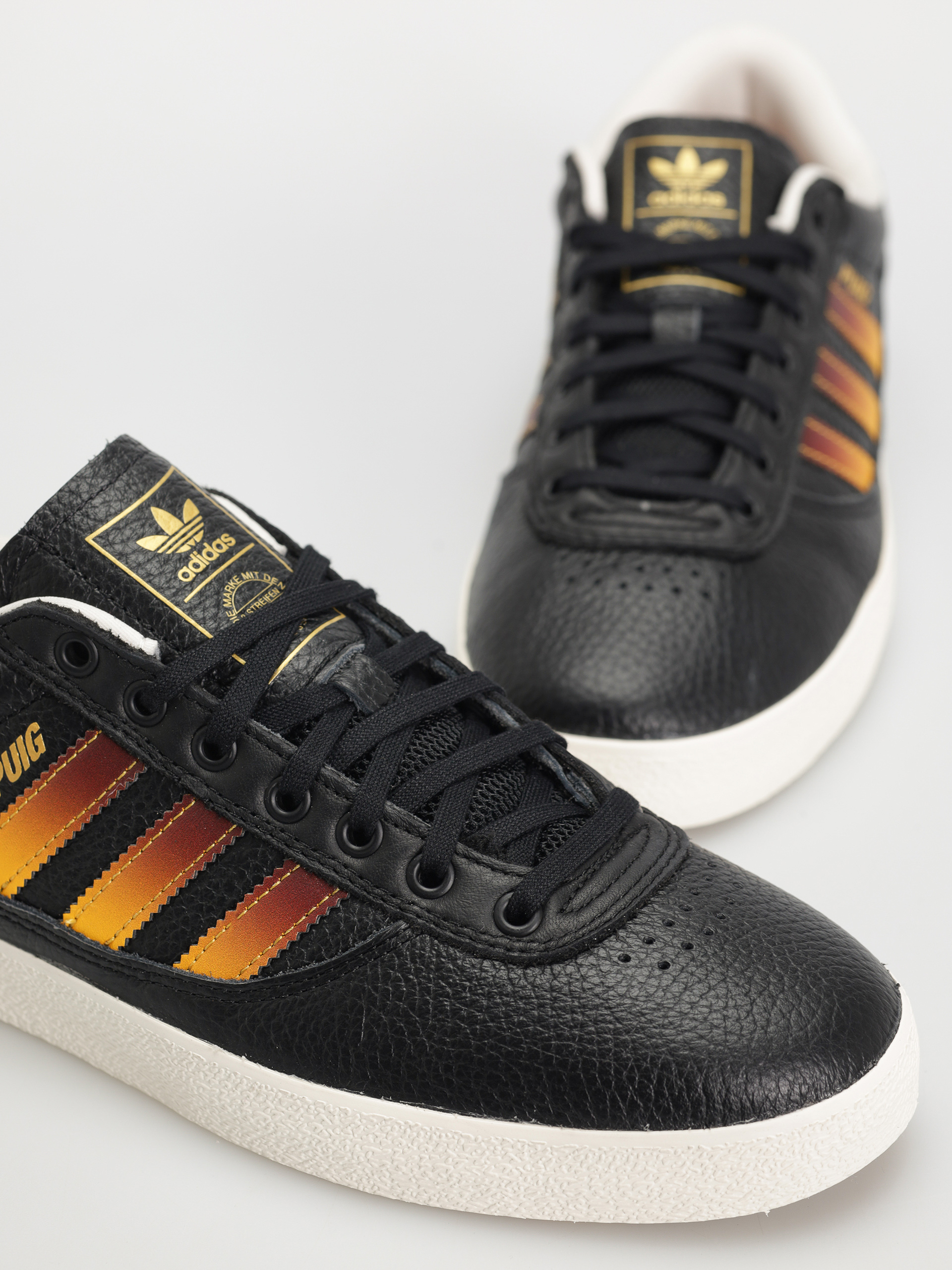 Buty adidas Puig Indoor (cblack/shared/creyel)