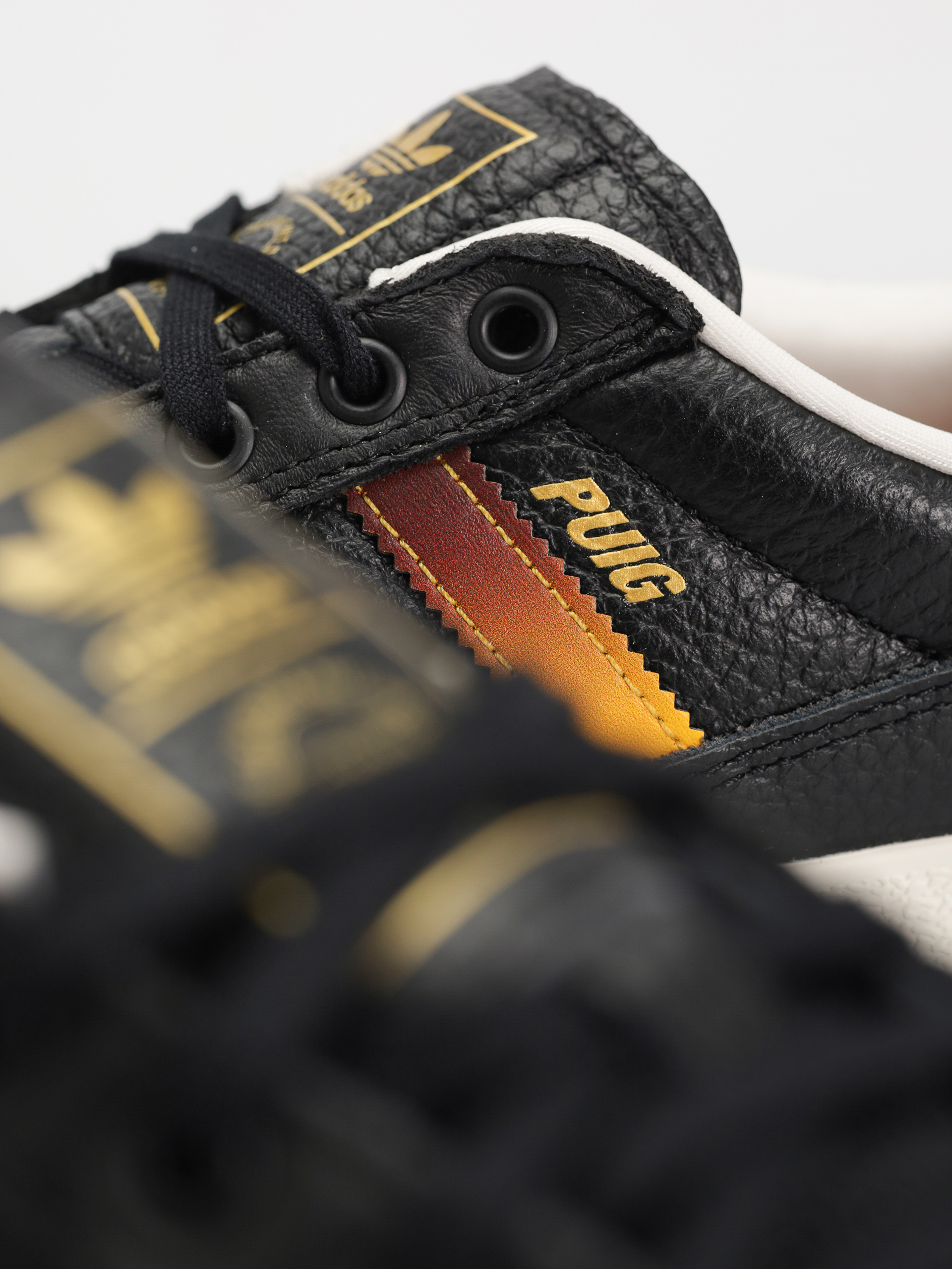 Buty adidas Puig Indoor (cblack/shared/creyel)