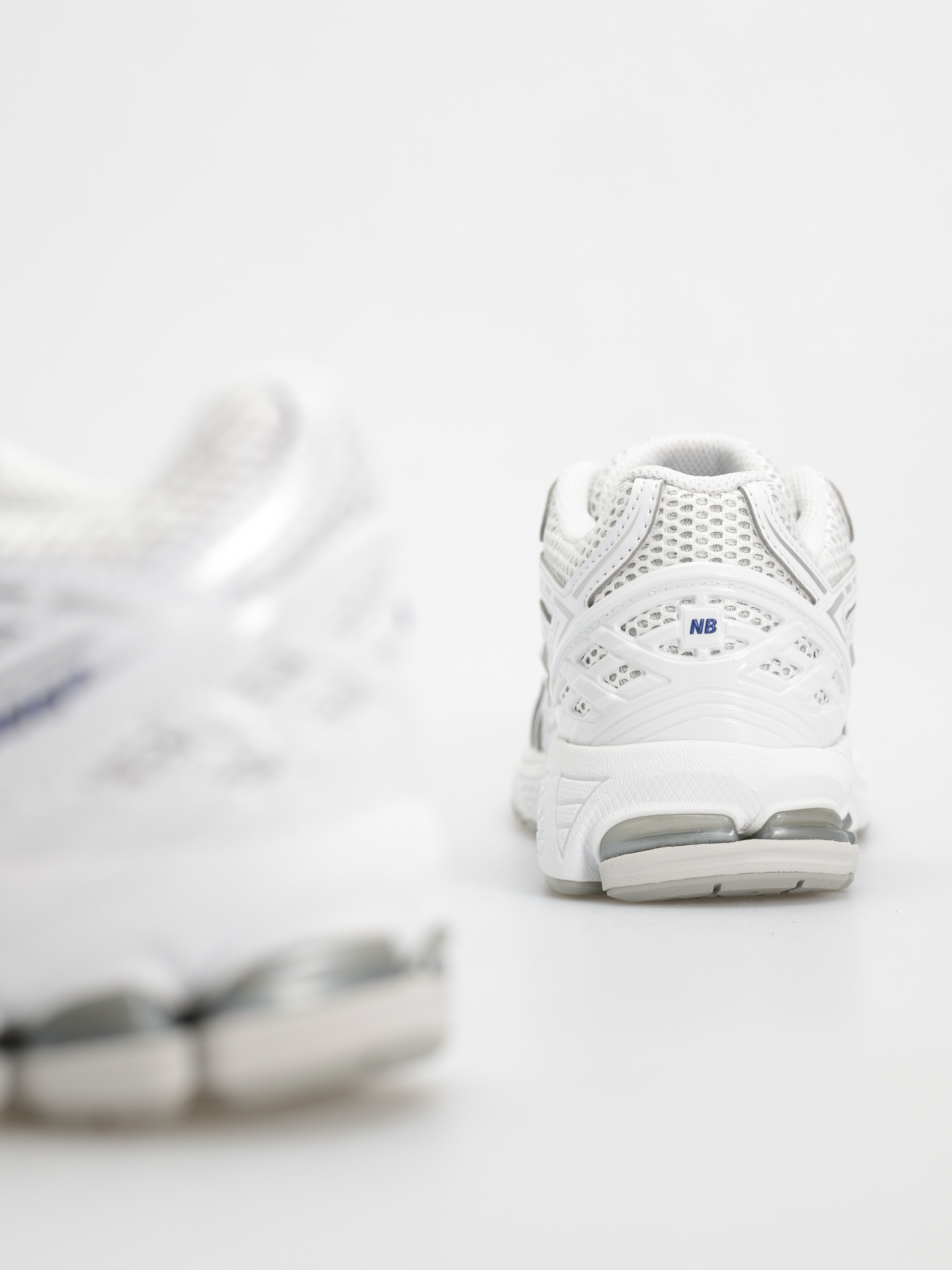 Buty New Balance 1906 JR (white)