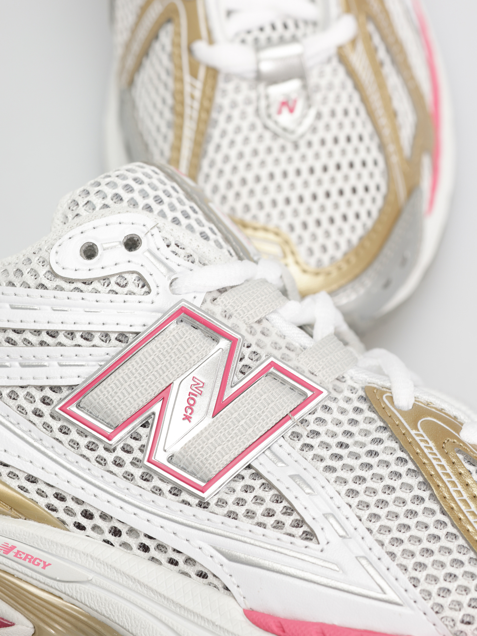 Buty New Balance 1906 (silver metallic)