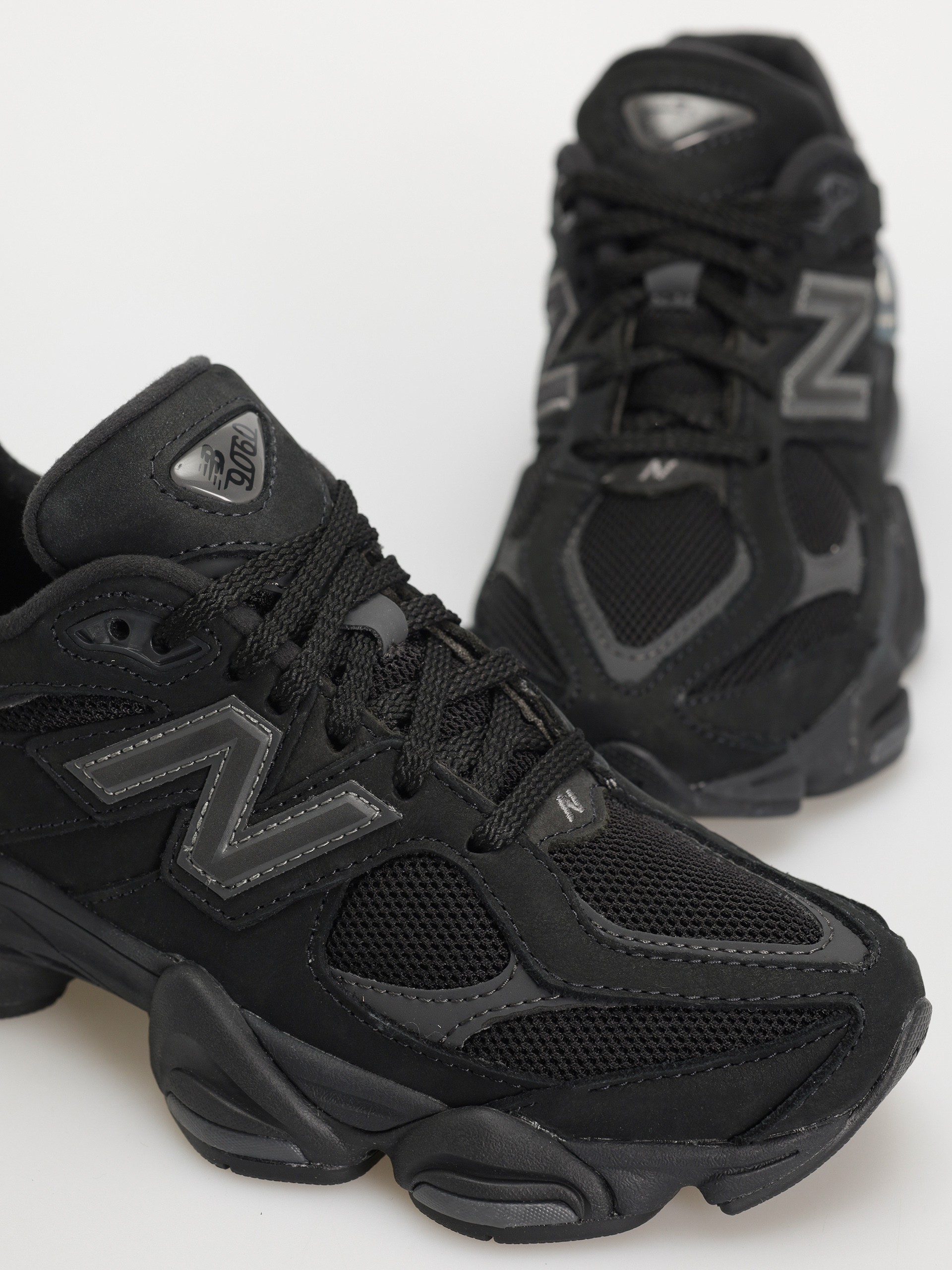 Buty New Balance 9060 (black)