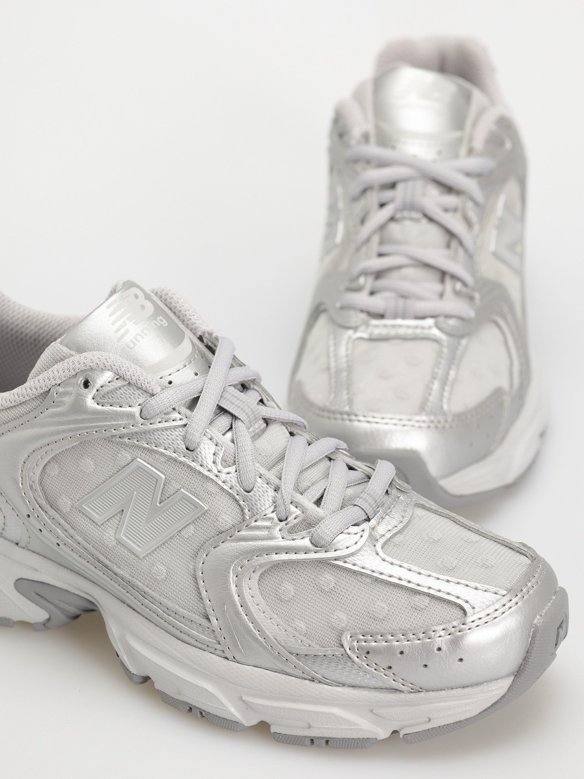 Buty New Balance 530 (raincloud)