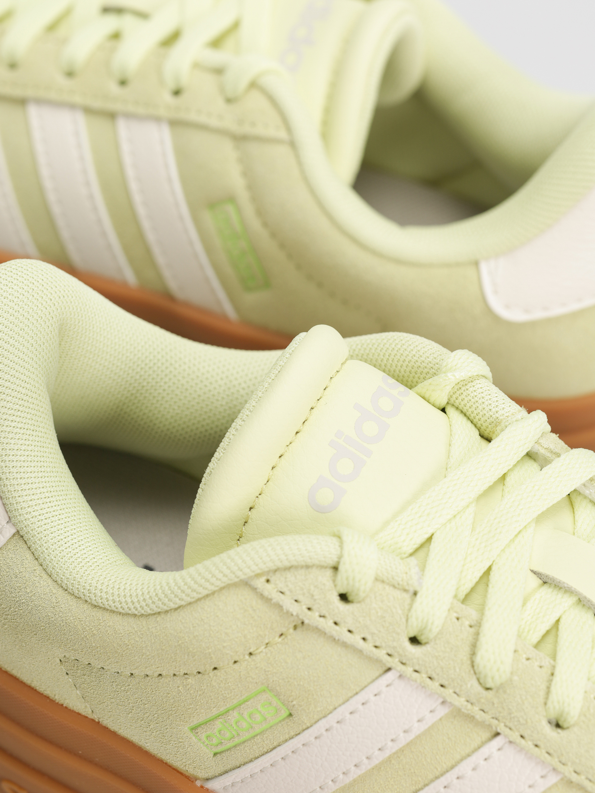 Buty adidas Vl Court Bold Wmn (iceyel/owhite/luclem)