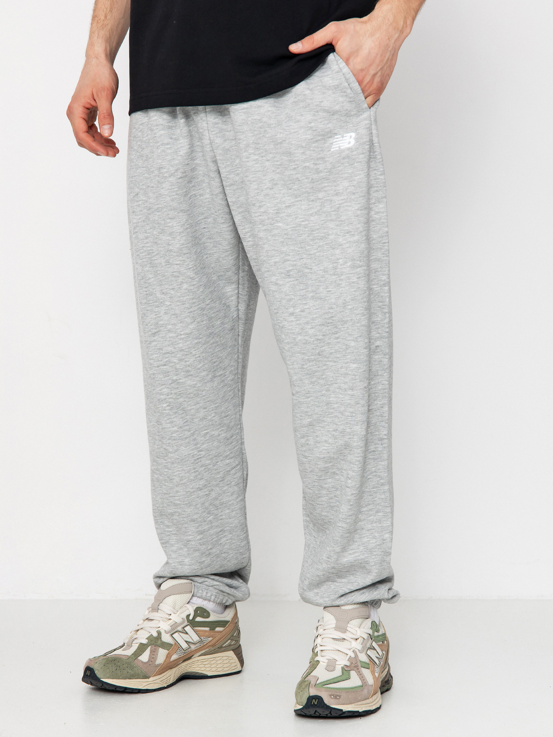 Spodnie New Balance French Terry Jogger (athletic gre)