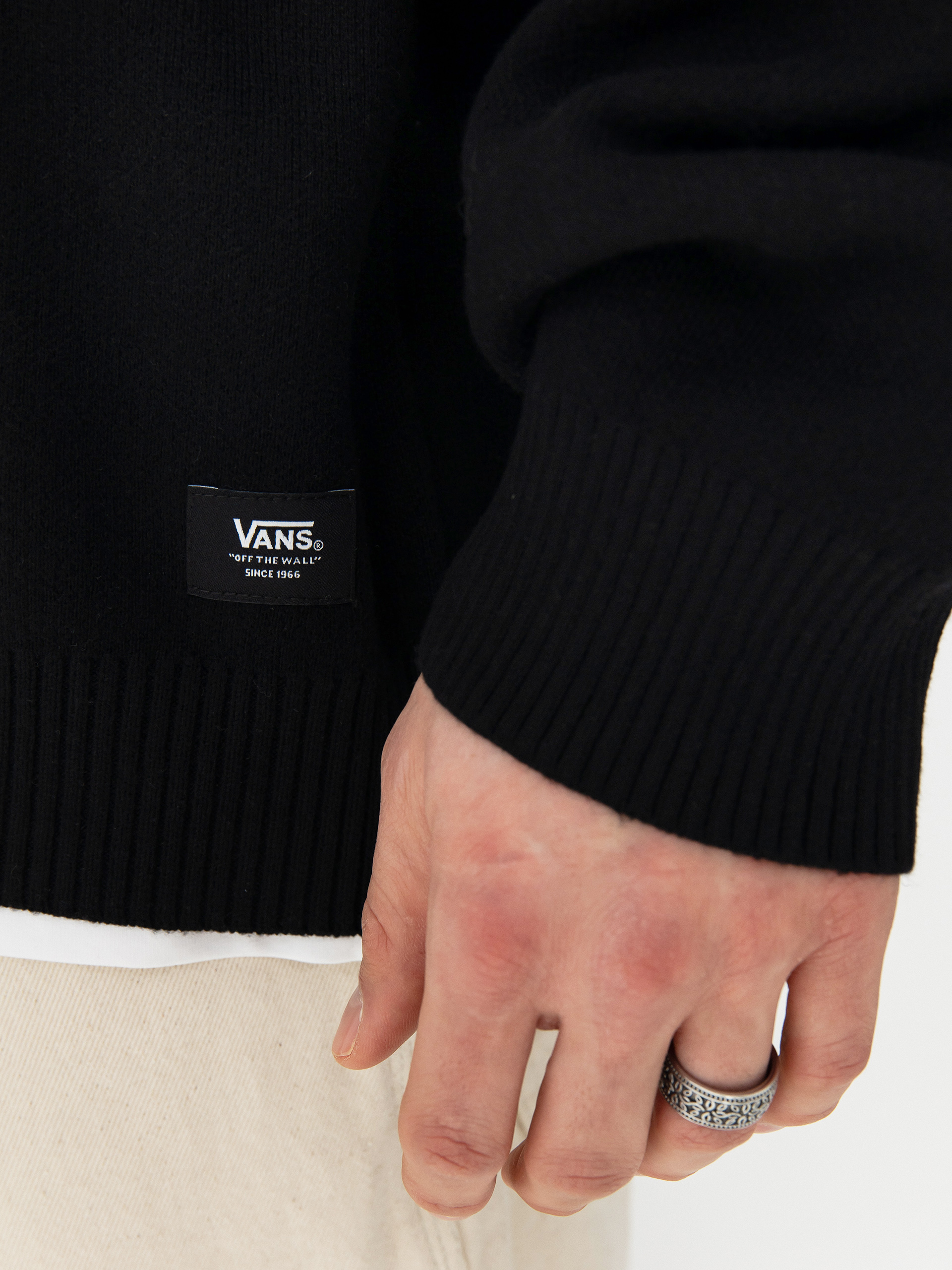 Sweter Vans Metal Arch Crew (black)