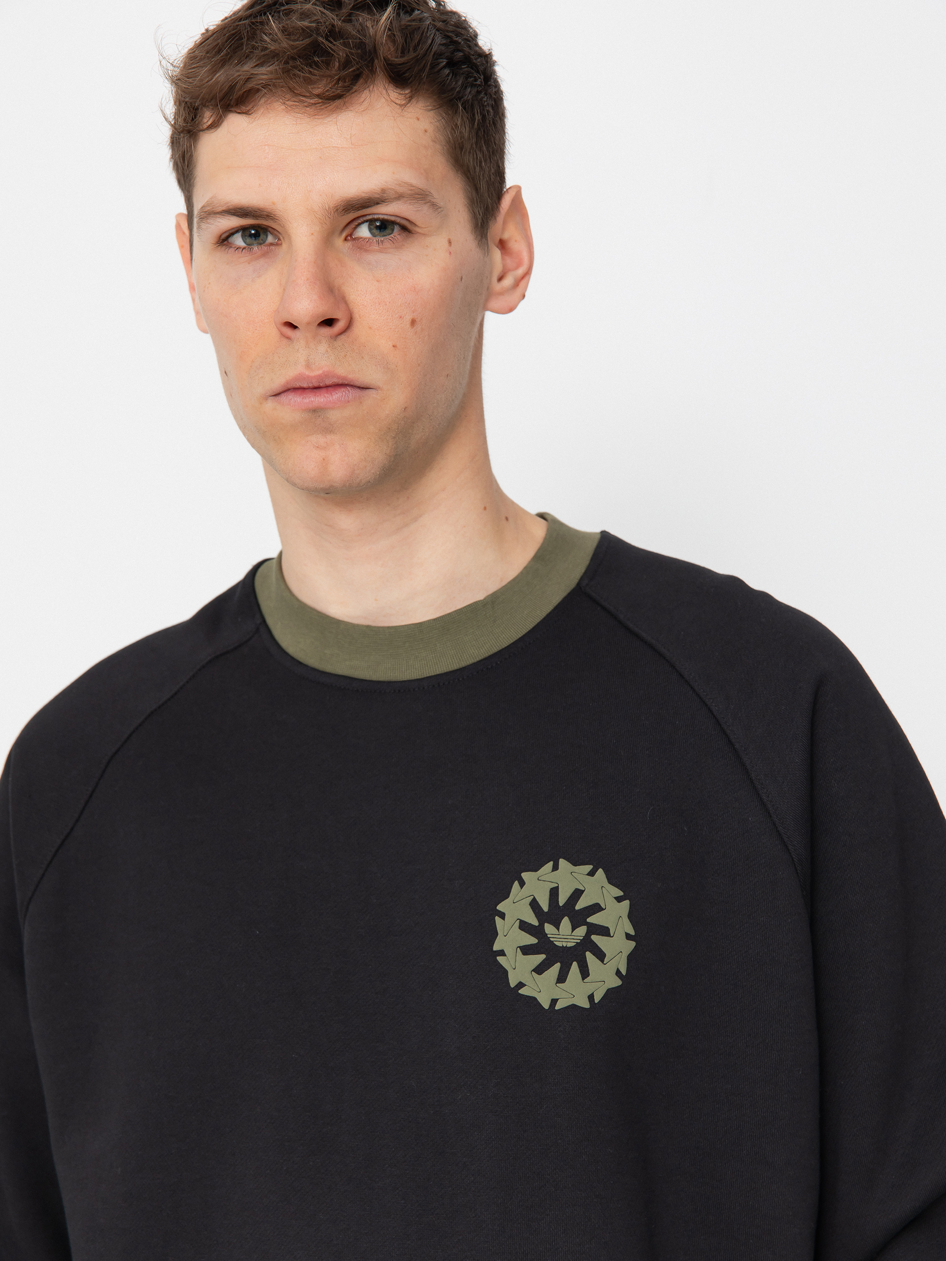 Bluza adidas Star Wheel Crew (black/olistr)