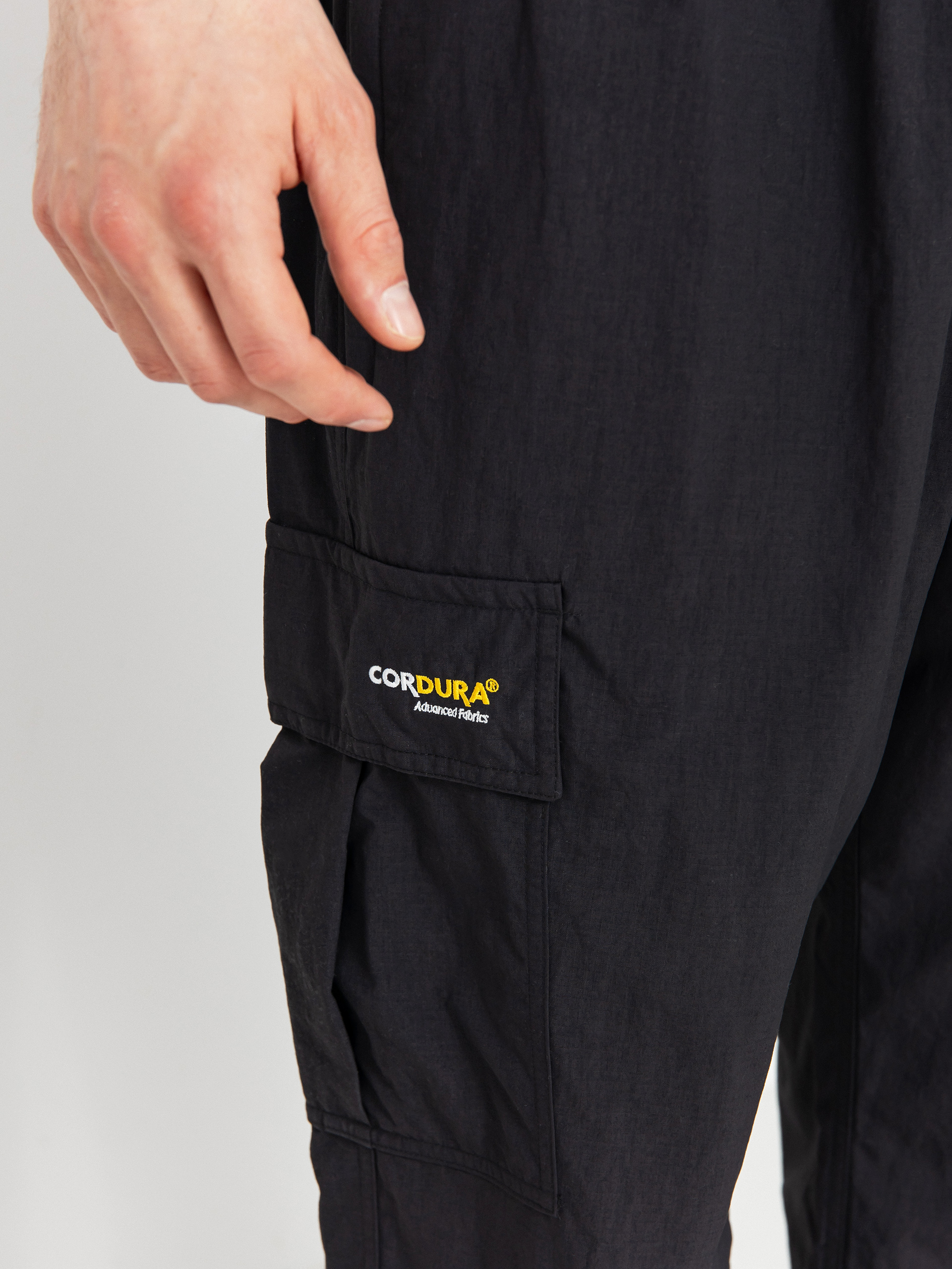 Spodnie adidas Premiere Cargo (black)