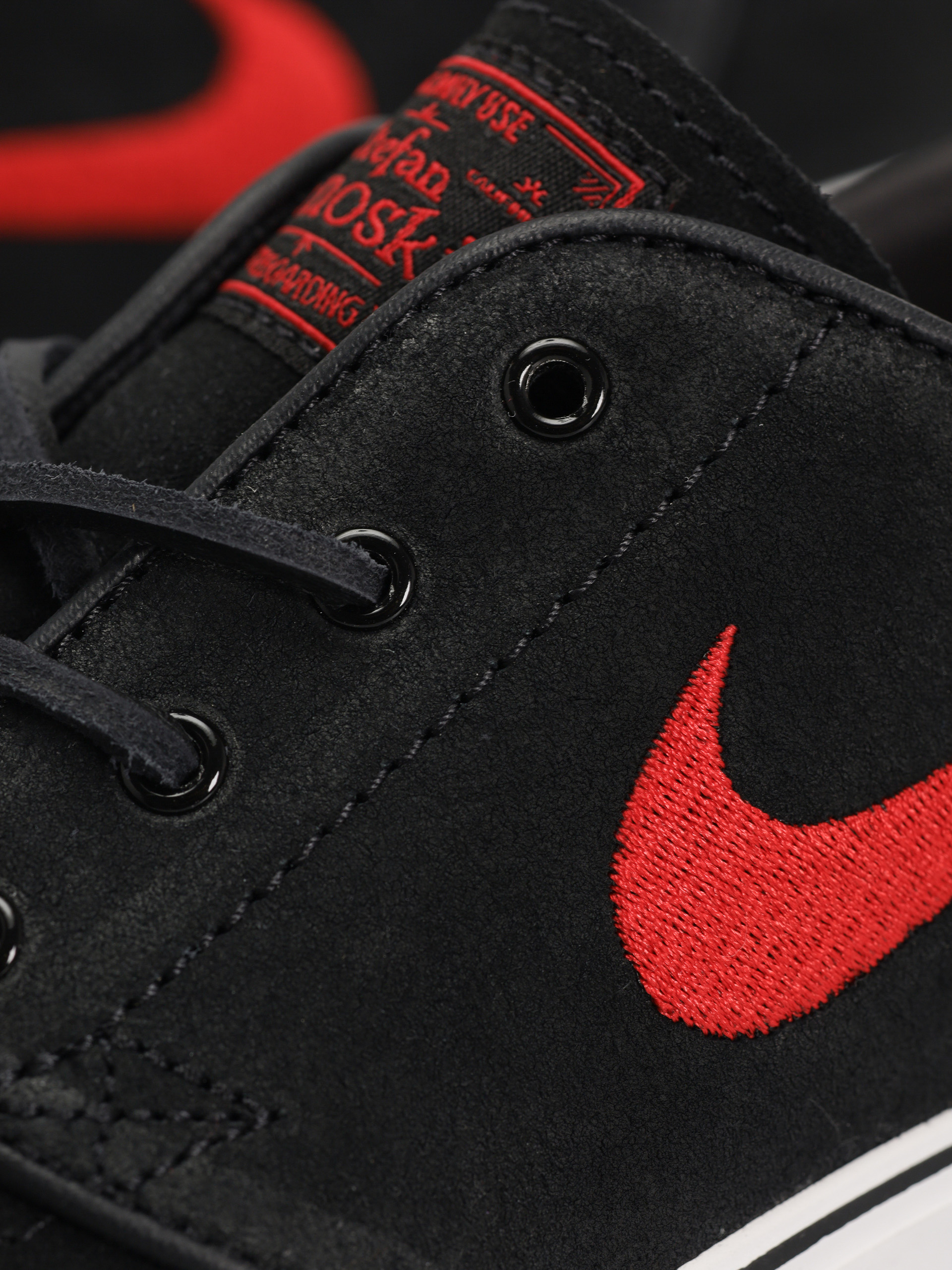 Buty Nike SB Zoom Janoski OG+ (black/university red black summit white)