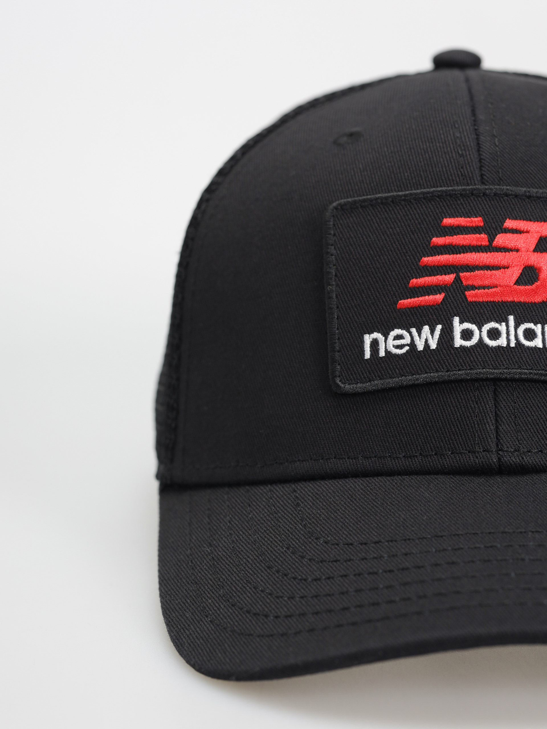 Czapka z daszkiem New Balance Stacked Patch Logo (black)