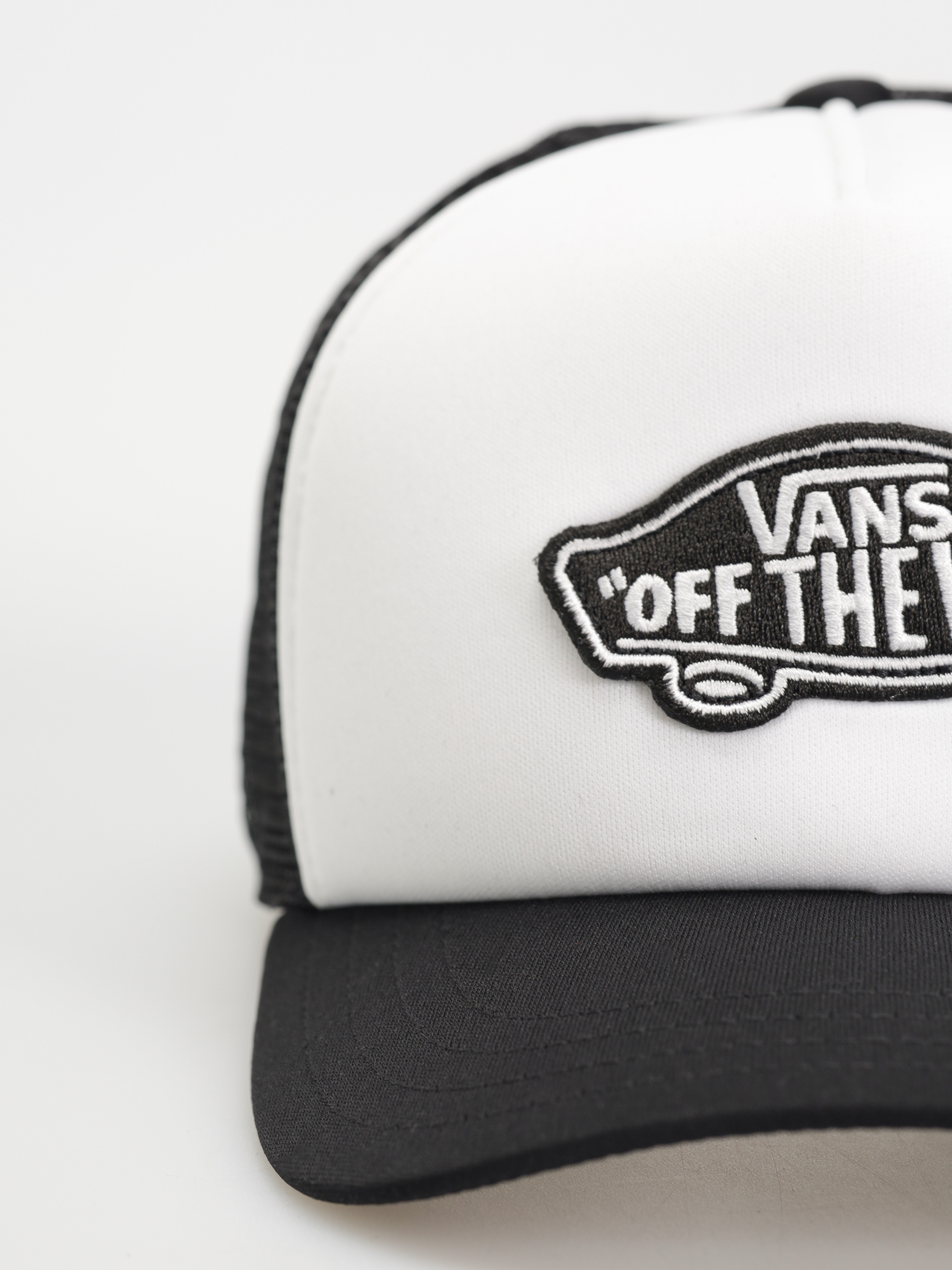 Czapka z daszkiem Vans Classic Patch Curved Bill Trucker (black/white)