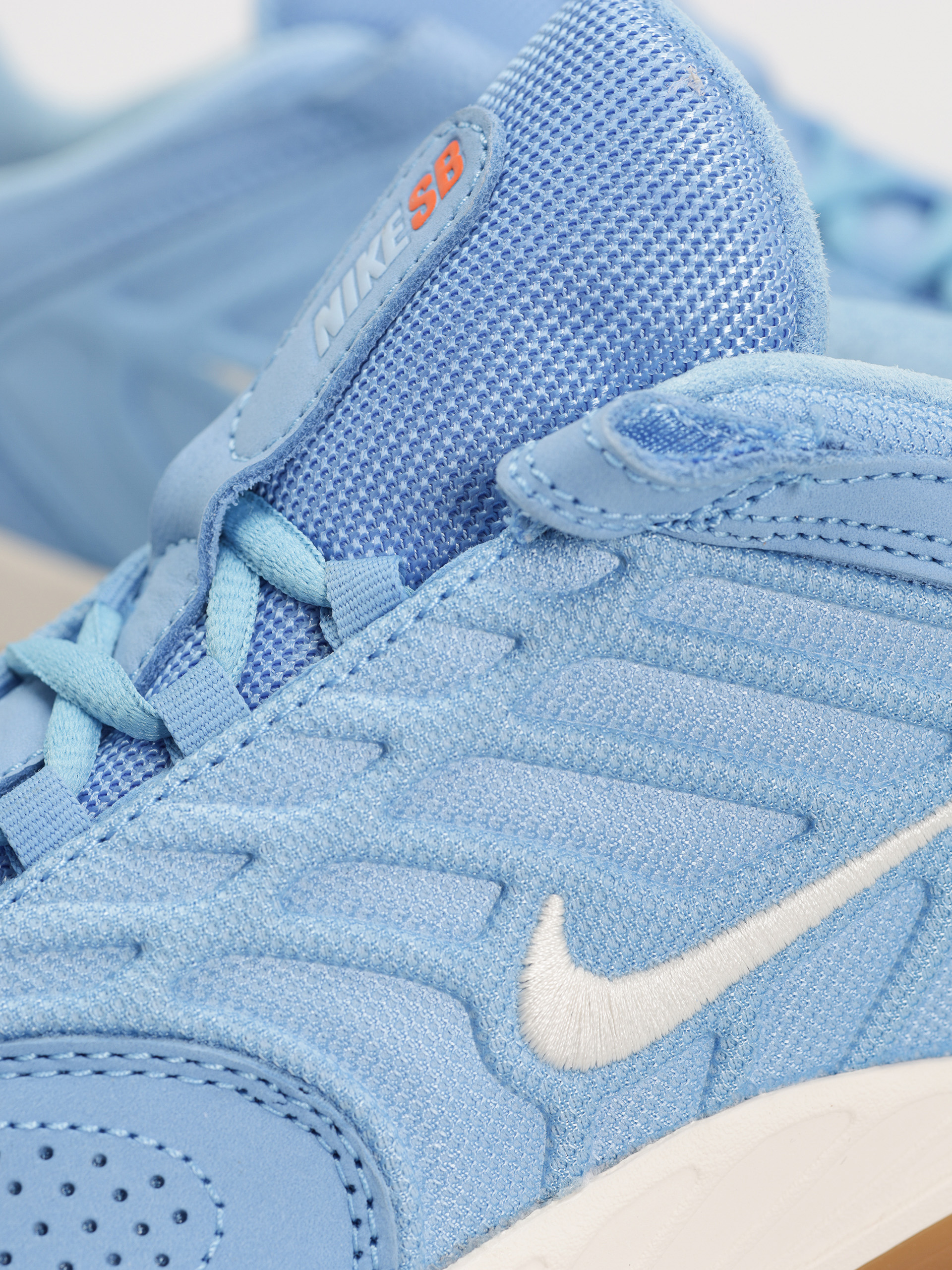 Buty Nike SB Vertebrae (university blue/sail university blue)