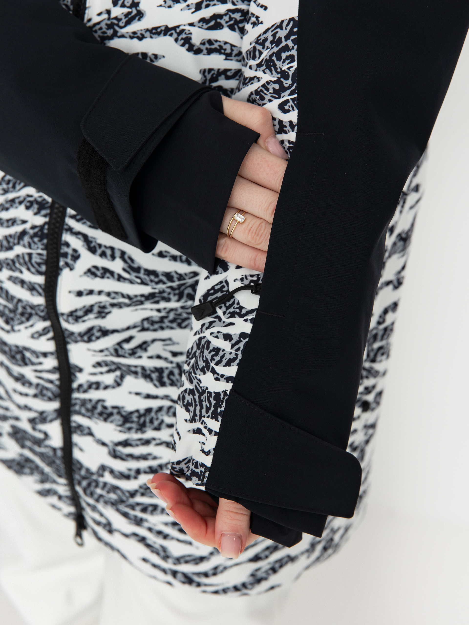 Damska Kurtka snowboardowa Burton Prowess 2.0 (true black/zebra camo)