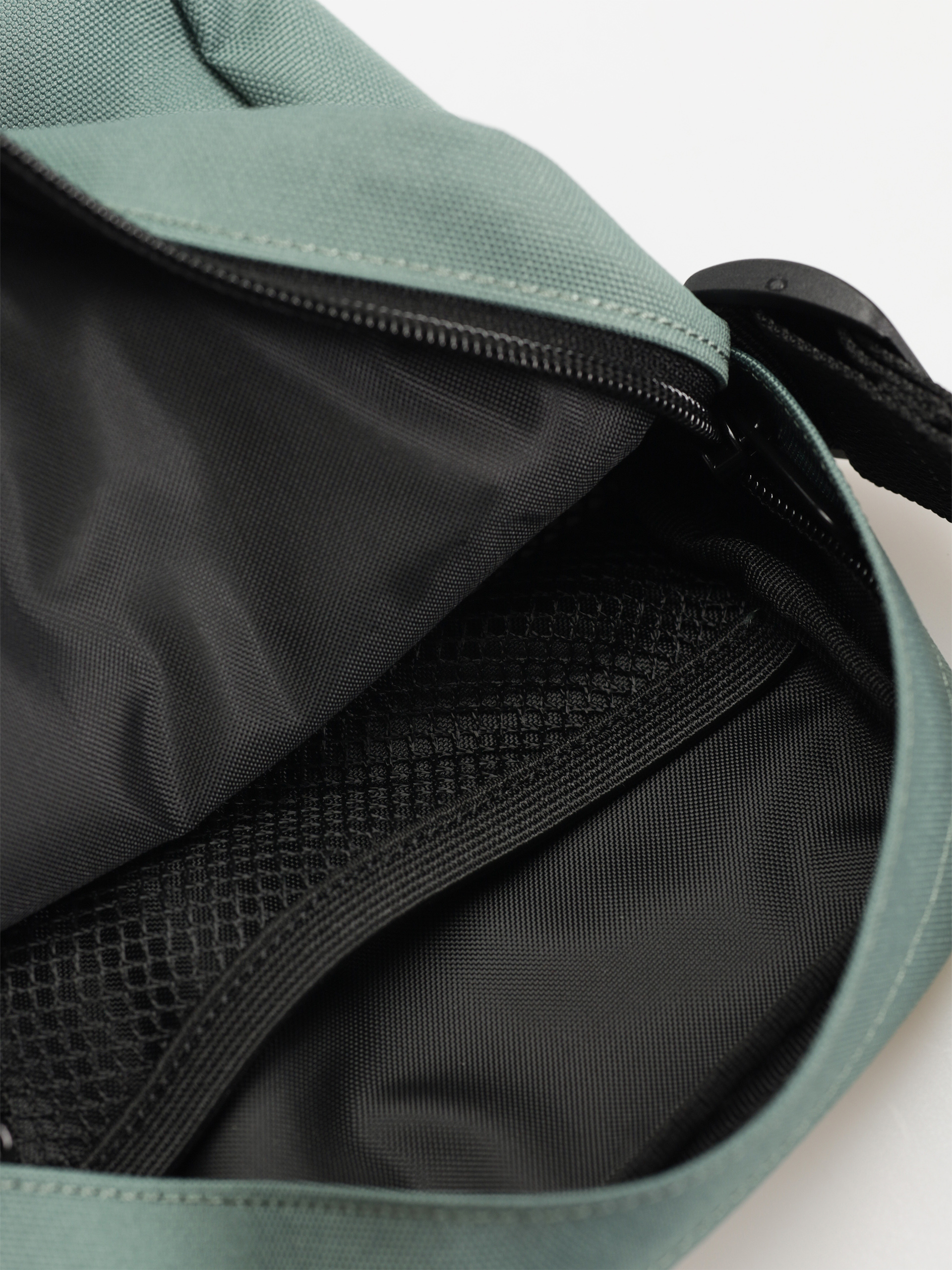 Torba Carhartt WIP Jake (silver pine)