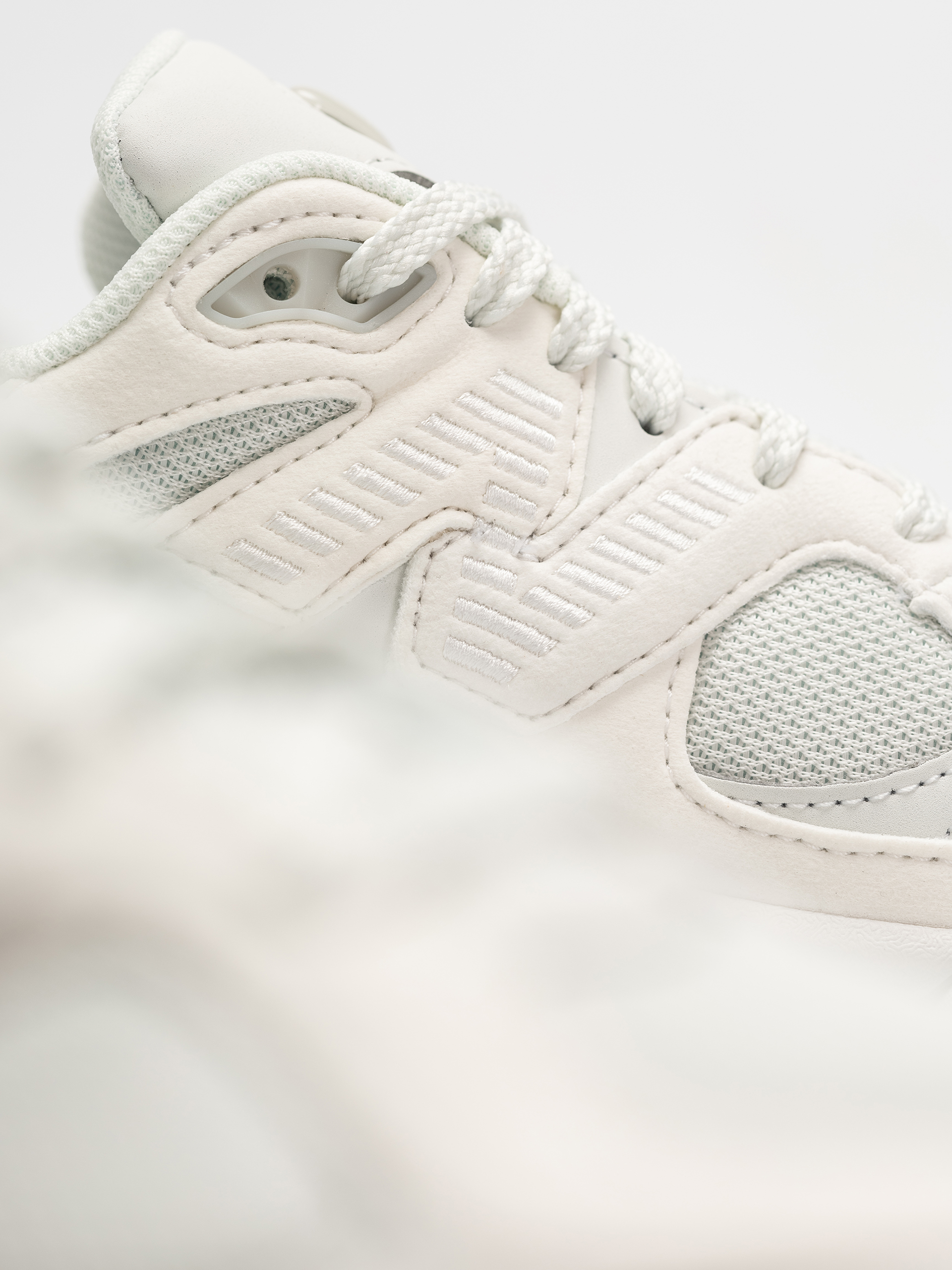 Buty New Balance 9060 JR (reflection)