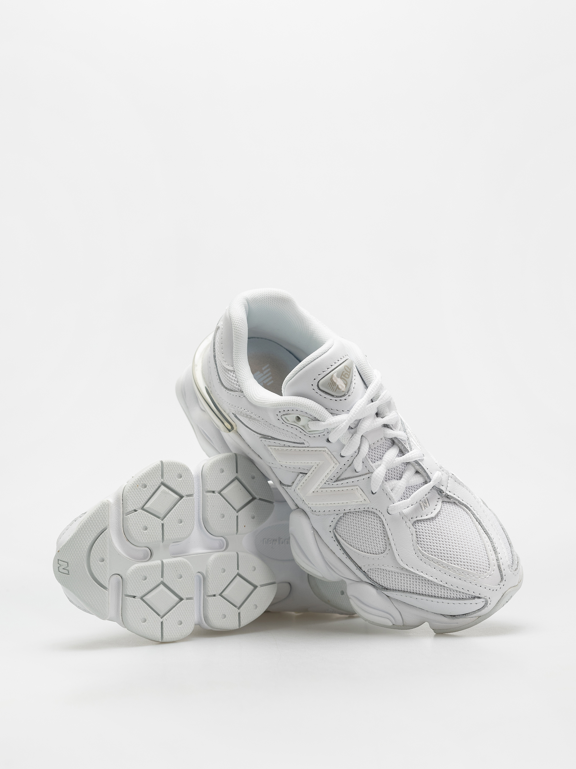 Buty New Balance 9060 - biały (triple white)