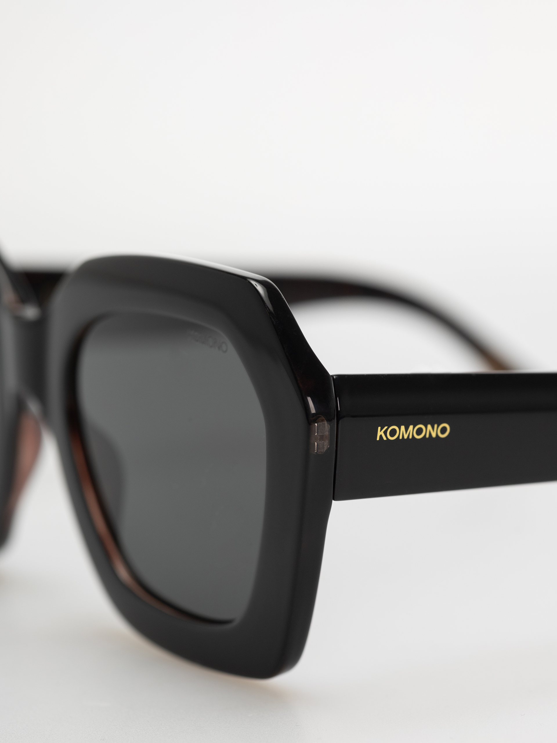 Okulary przeciwsłoneczne Komono Gwen (black tortoise)
