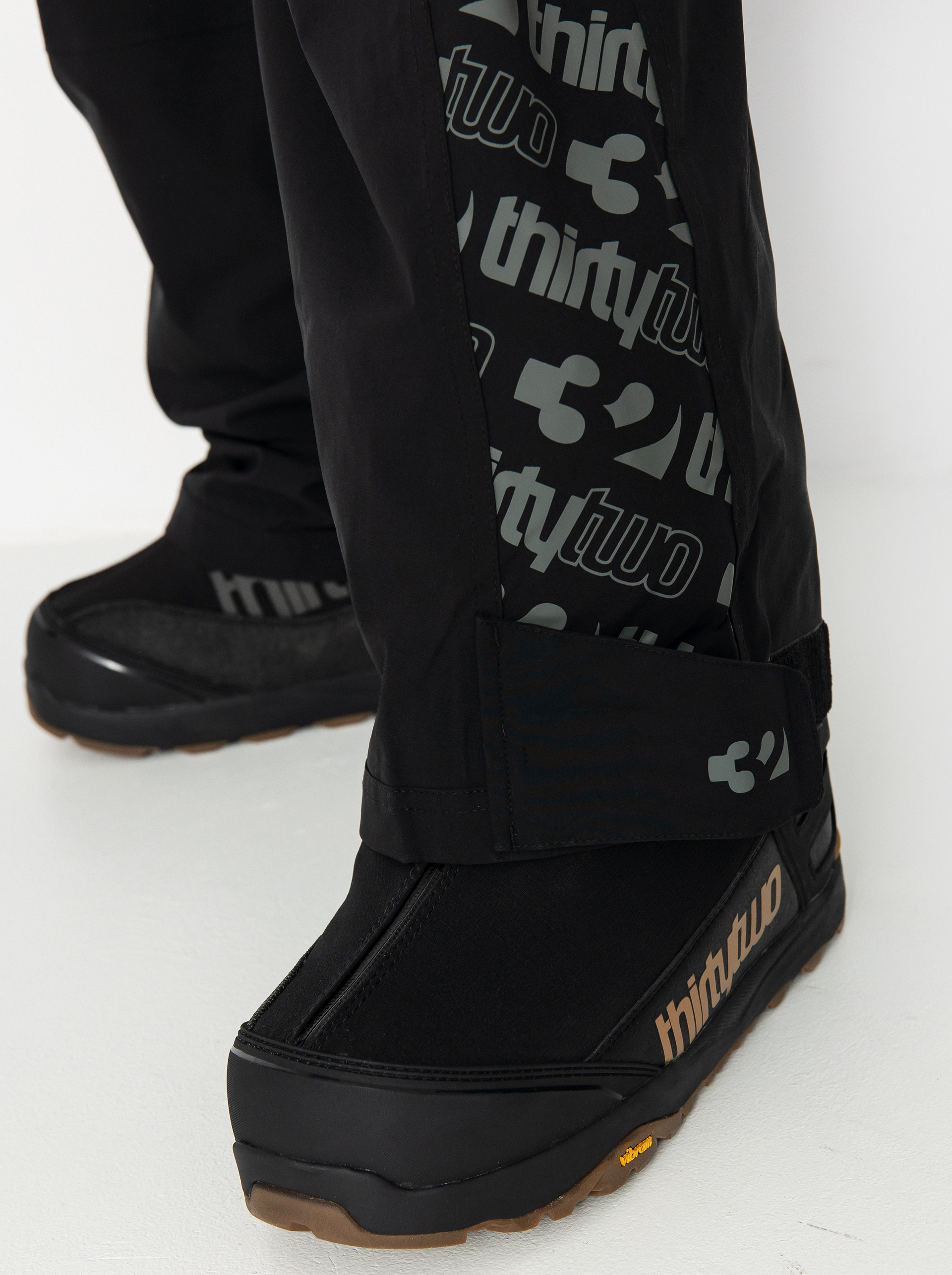 Męskie Spodnie snowboardowe ThirtyTwo Sweeper (black)