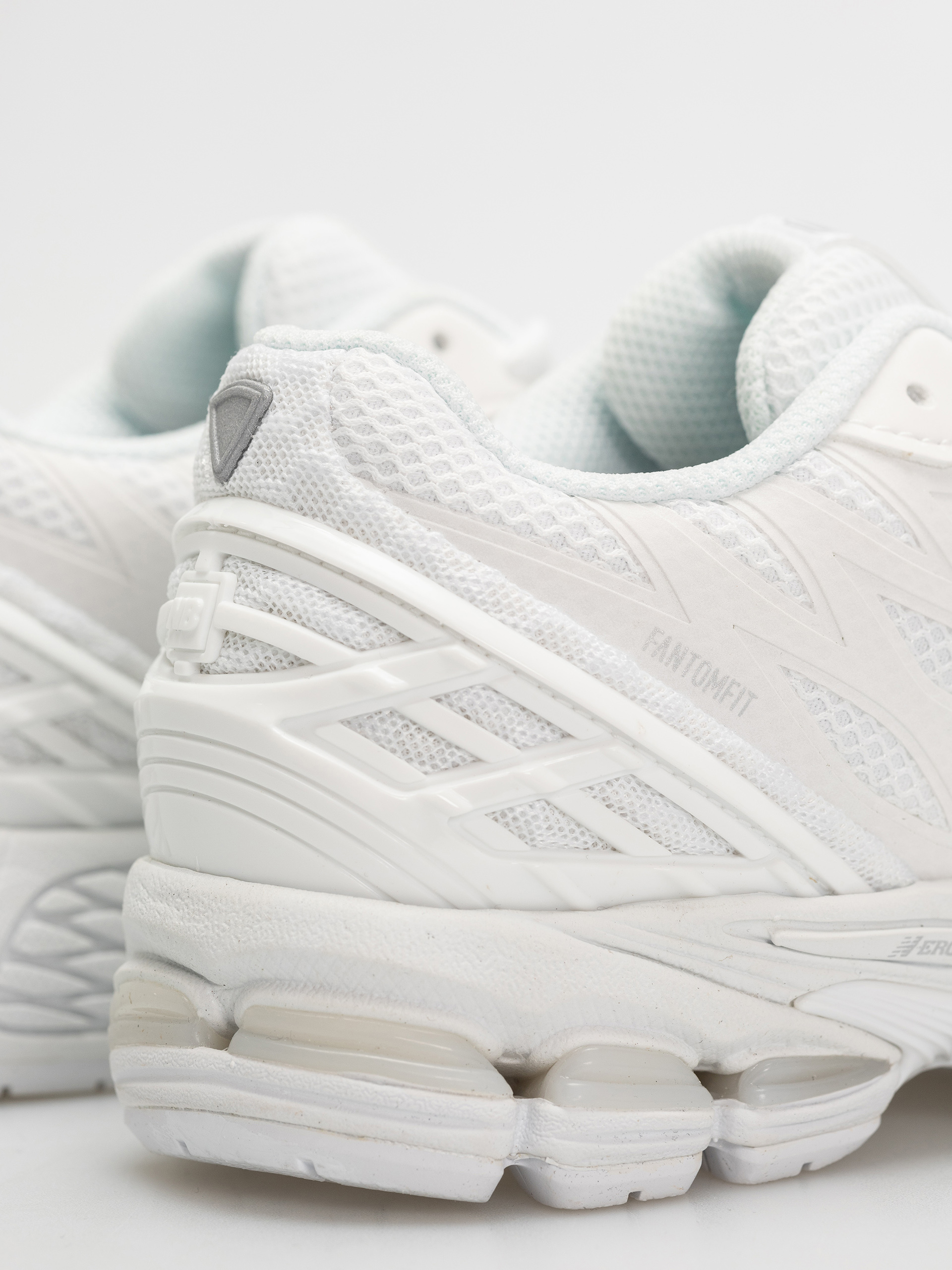 Buty New Balance 1906 (white)