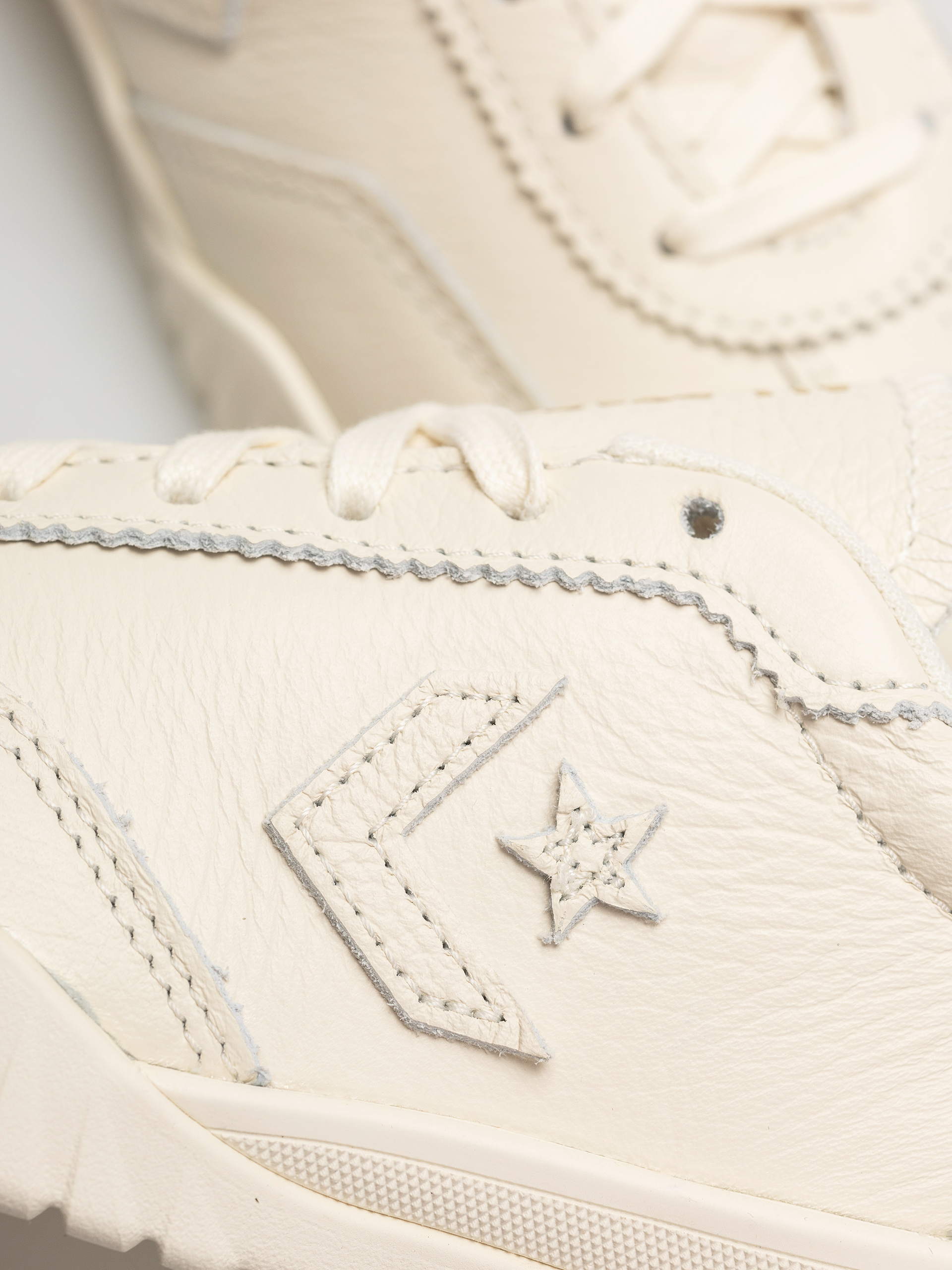 Buty Converse Run Star Trainer (egret/egret/gold)