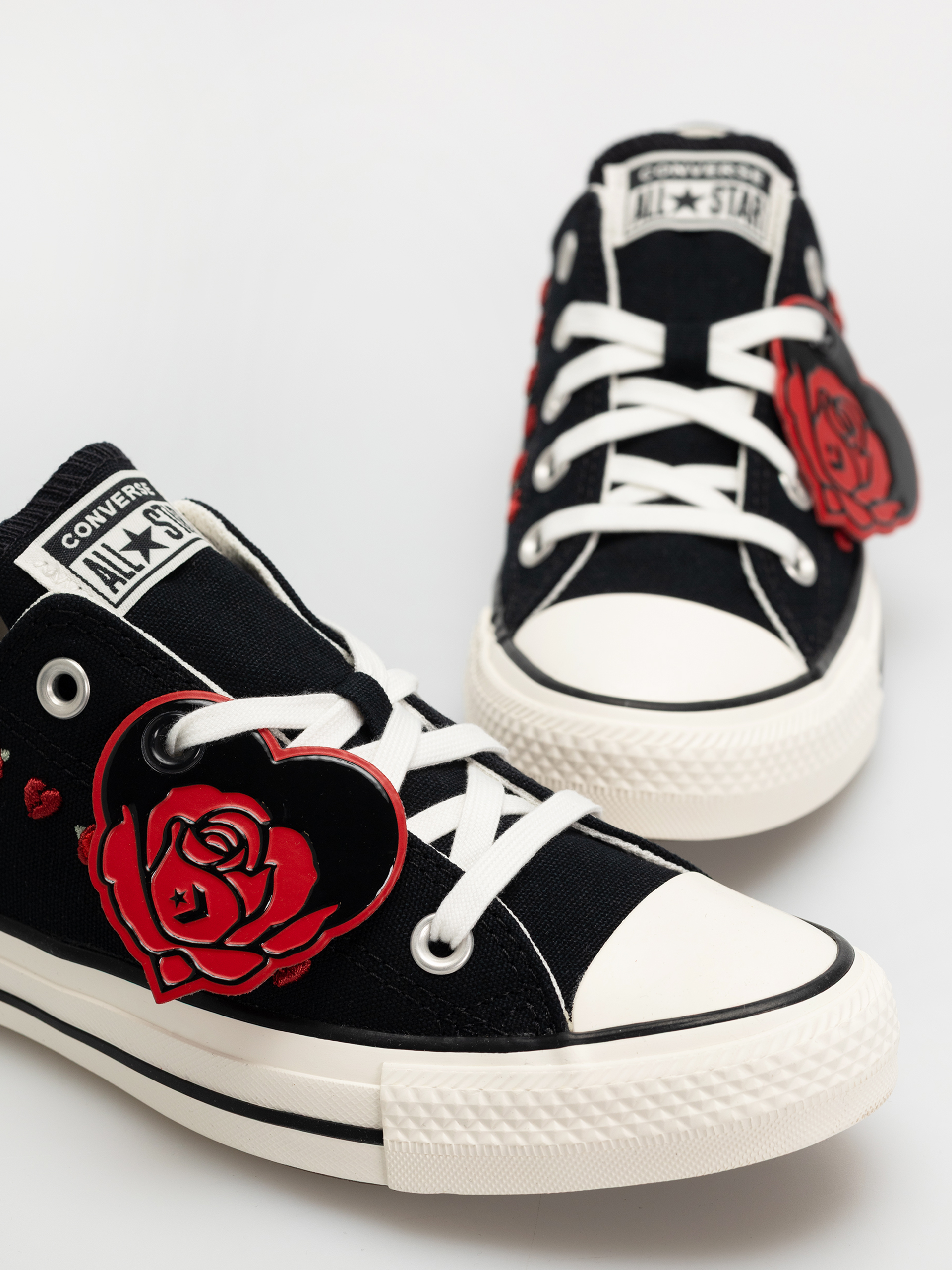 Trampki Converse Chuck Taylor All Star Ox Wmn (black/red/egret)