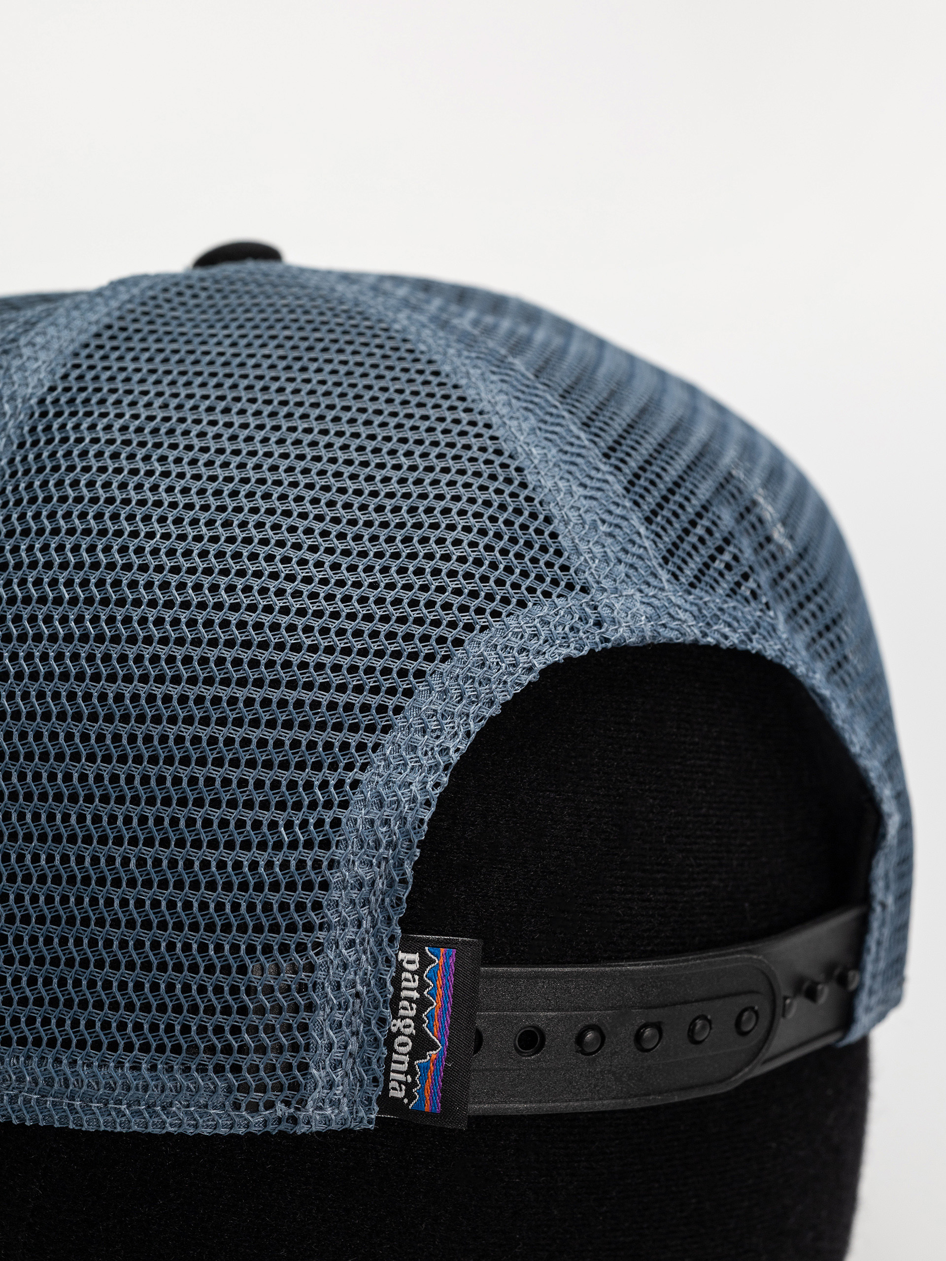 Czapka z daszkiem Patagonia Airfarer (chouinard crest/birch white)