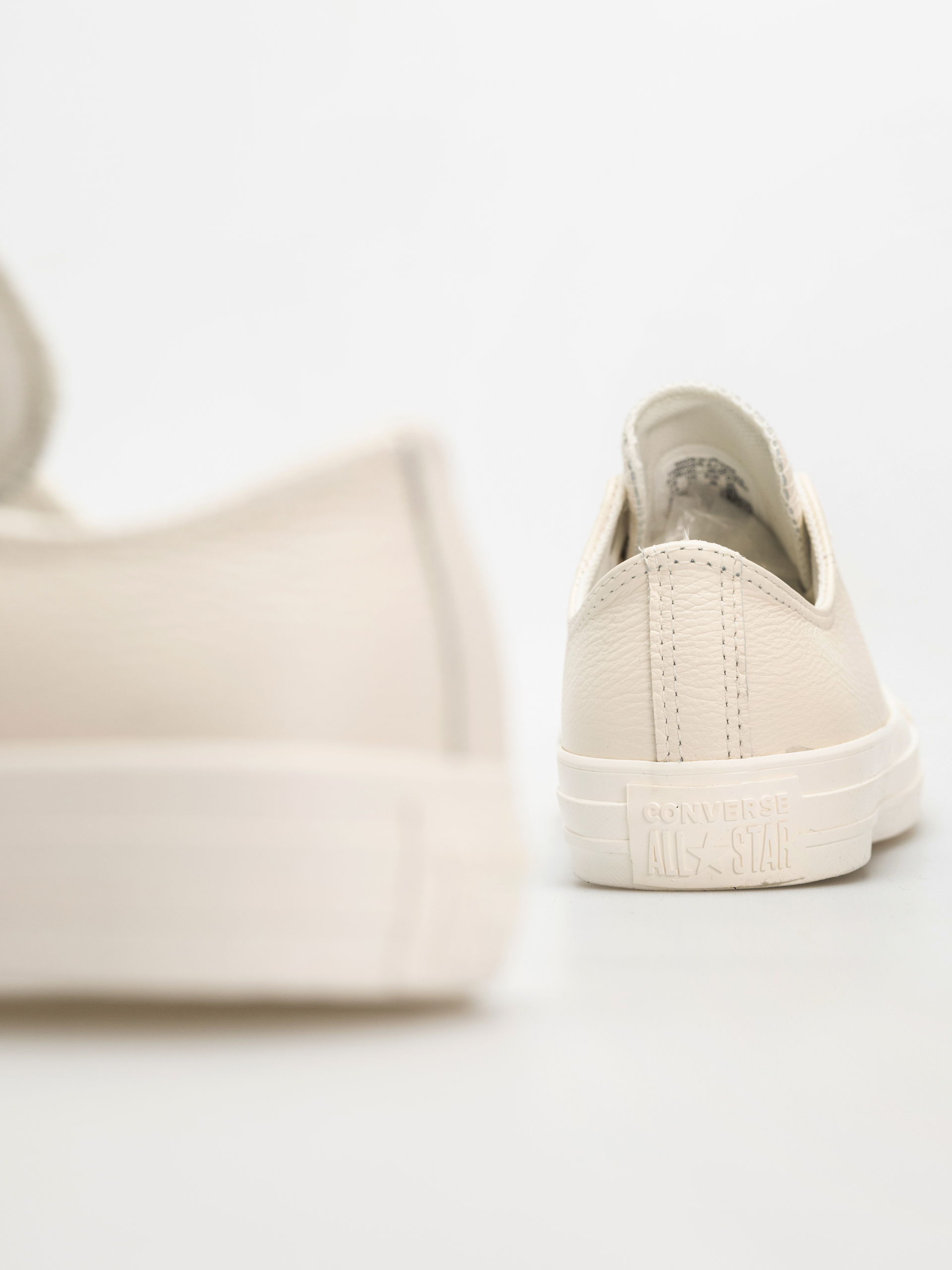 Trampki Converse Chuck Taylor All Star Ox Wmn (egret/egret/gold)