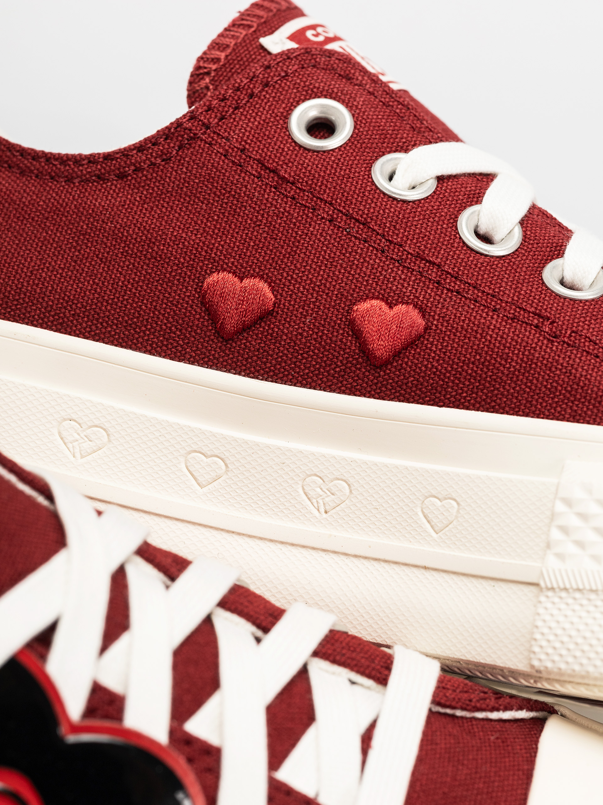 Trampki Converse Chuck Taylor All Star Lift Ox Wmn (park red/vintage white/egret)