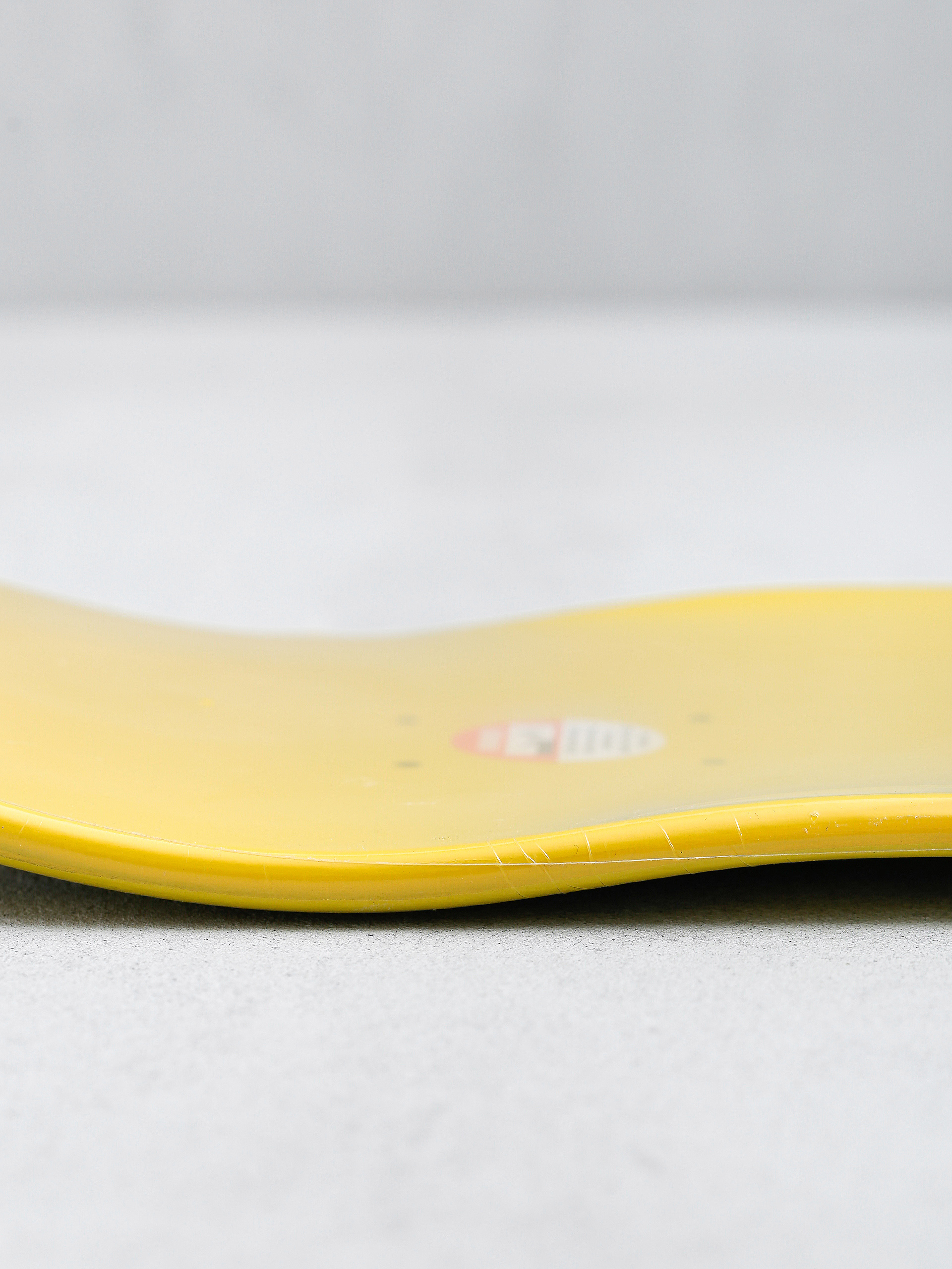 Deck Antihero Cardiel Pigeon Mtn (yellow/black)