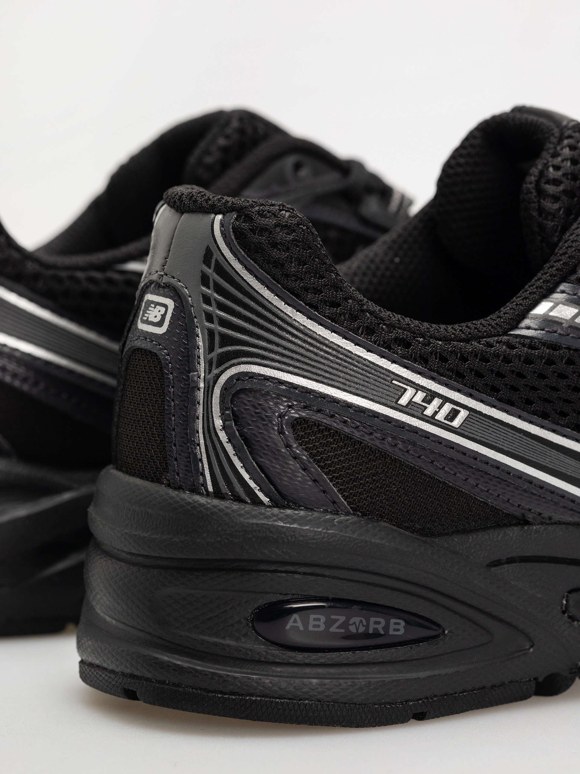 Buty New Balance 740 (black)