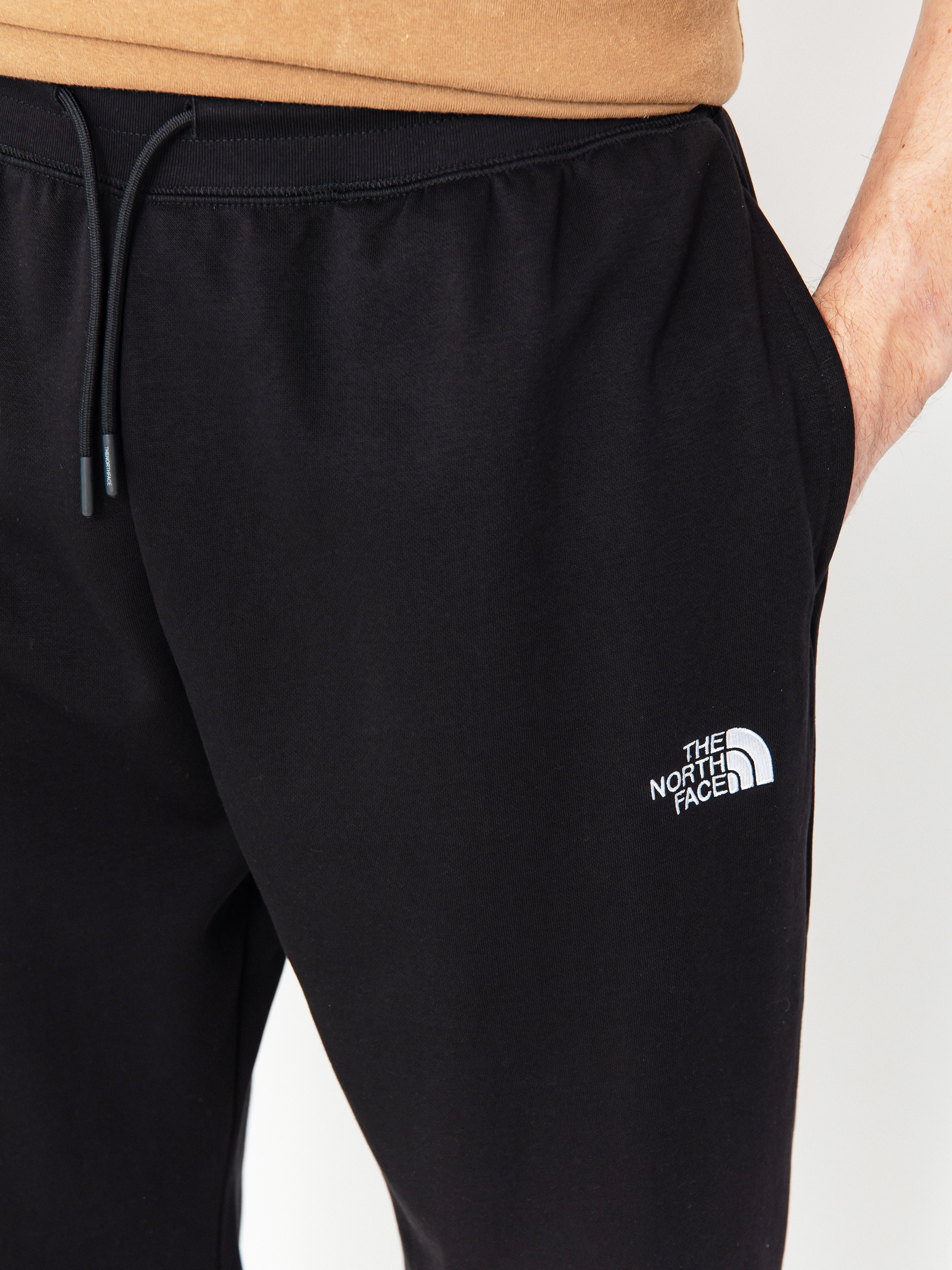 Spodnie The North Face Essential Relaxed Straight Jogger (tnf black)