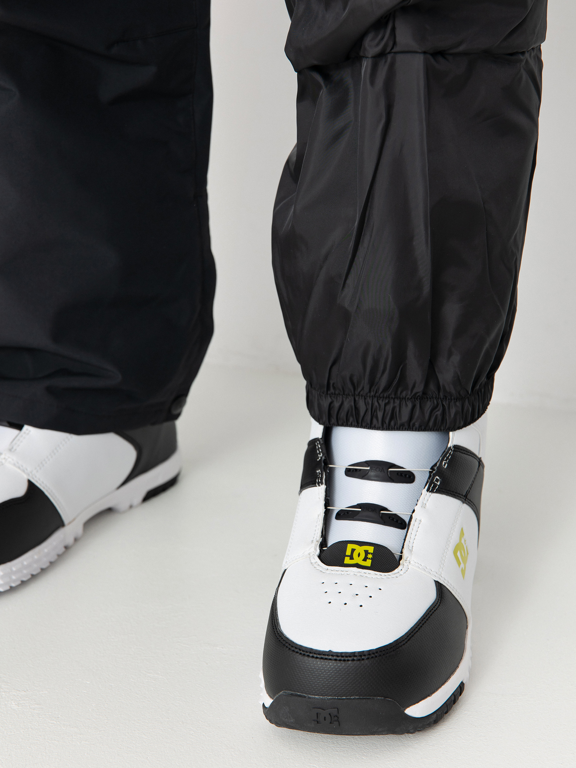 Męskie Spodnie snowboardowe DC Docile Bib (black)