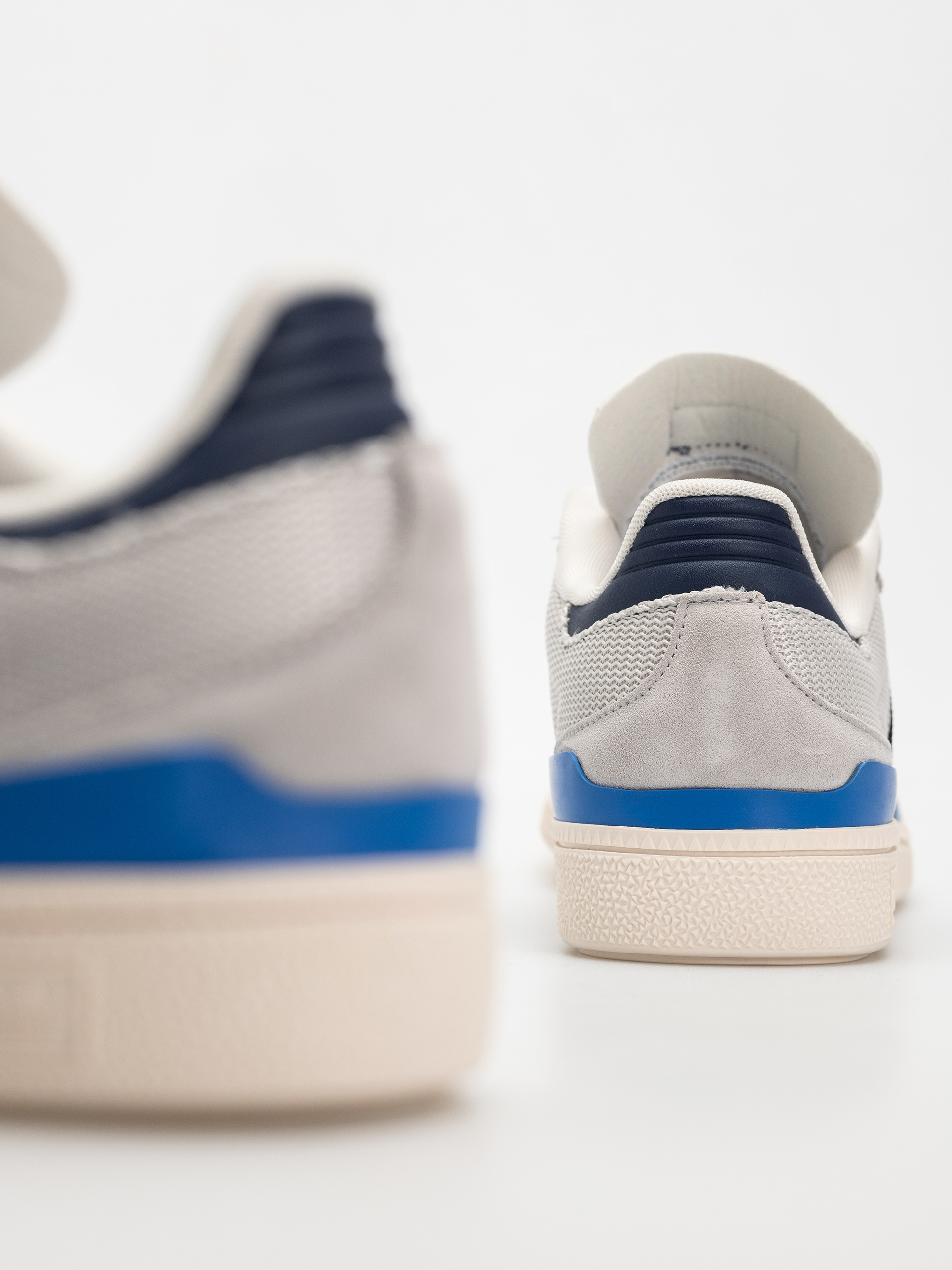 Buty adidas Busenitz (gretwo/dkblue/cwhite)