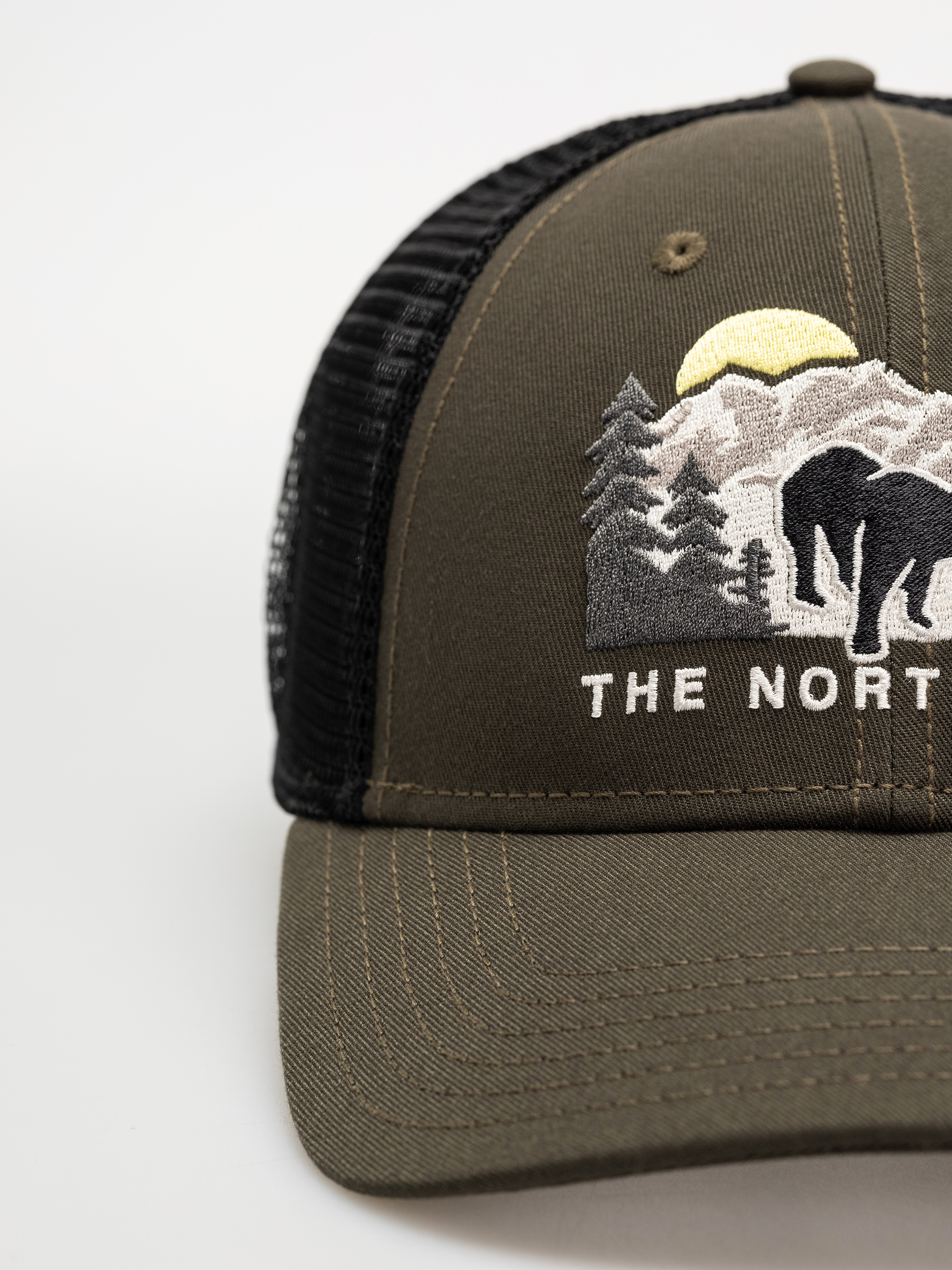Czapka z daszkiem The North Face Embroidered Mudder Trucker (new taupe green/bear green)