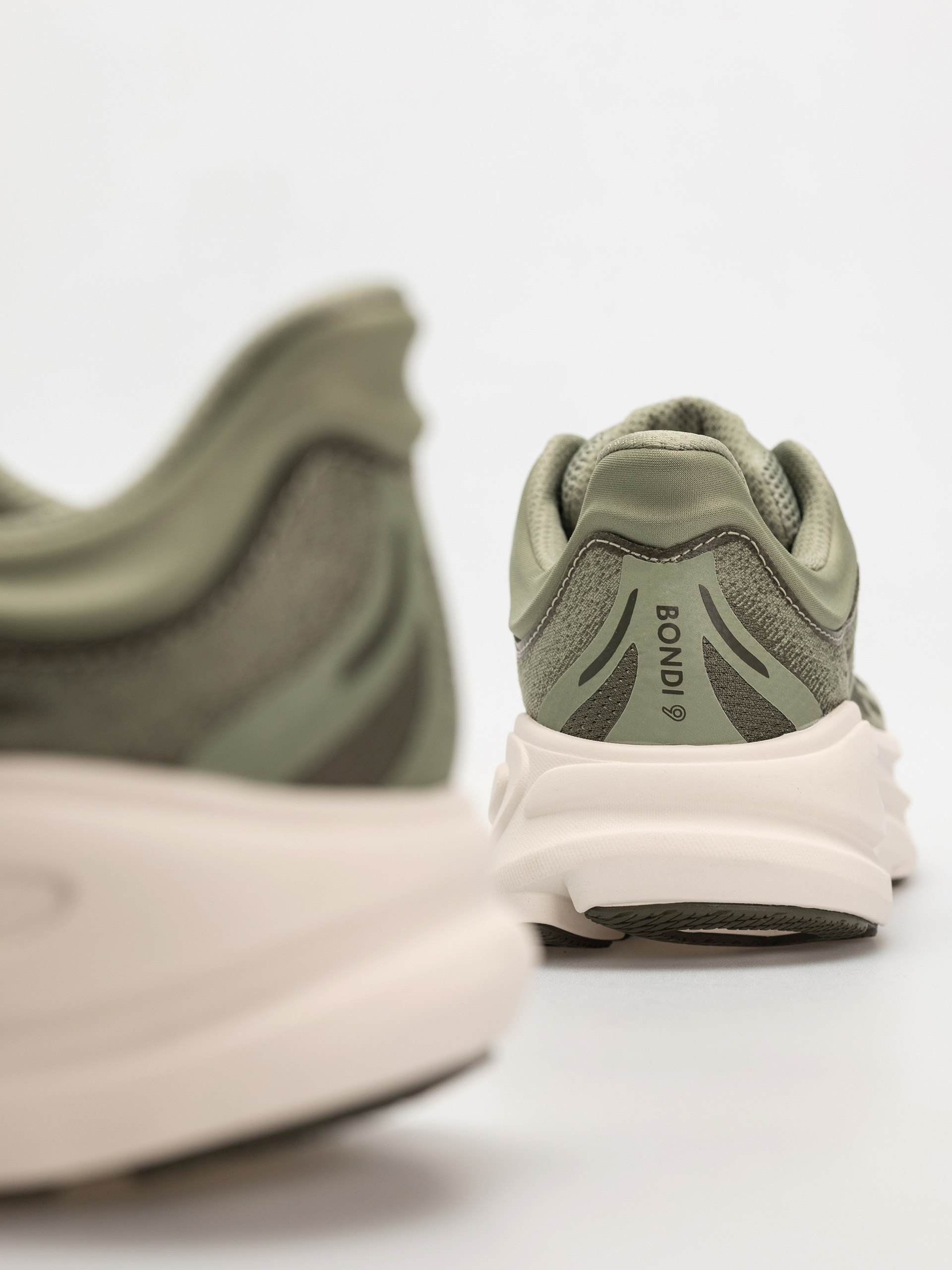Buty Hoka Bondi 9 (sea moss/eucalyptus)