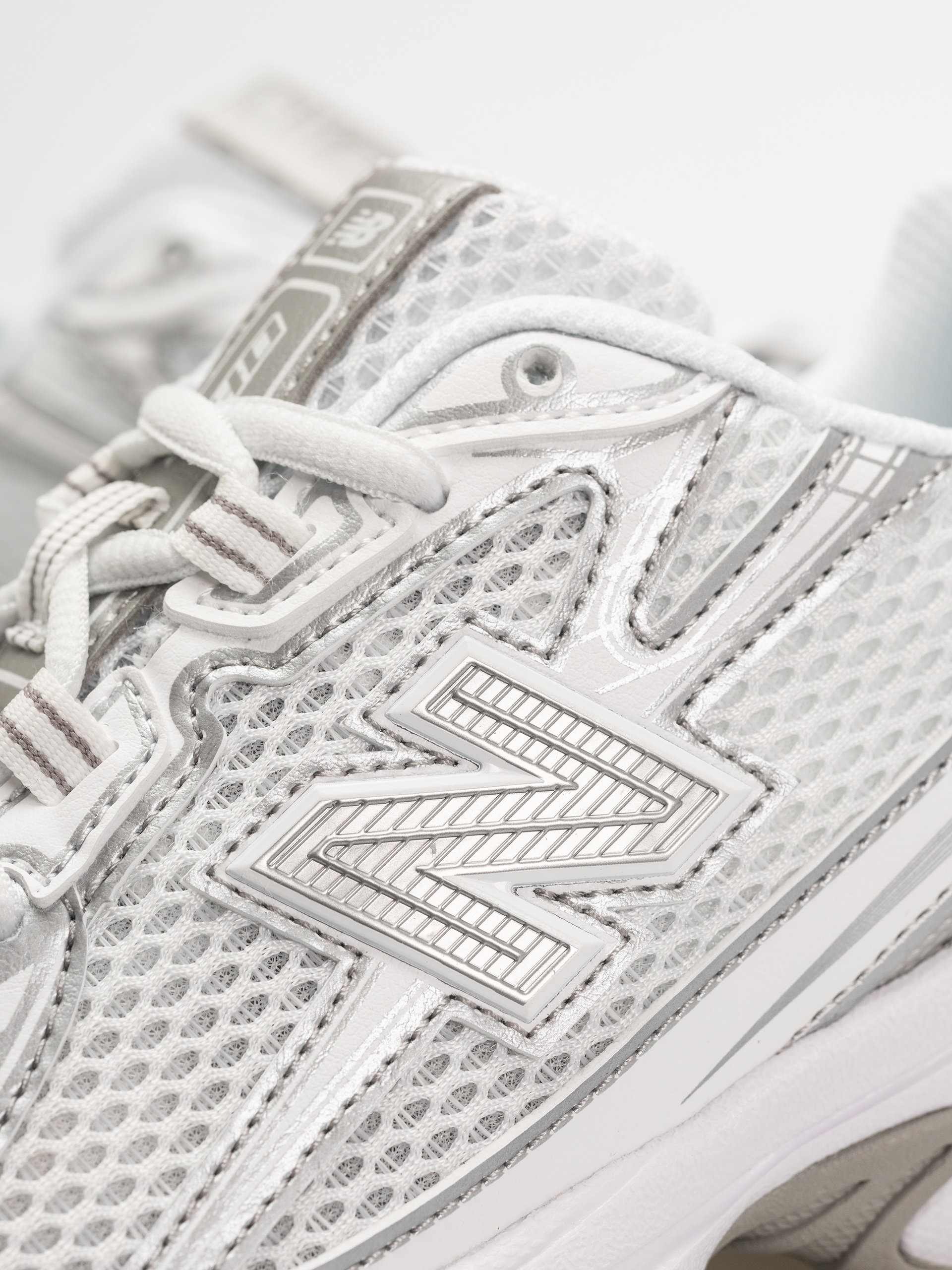 Buty New Balance 740 JR (white)