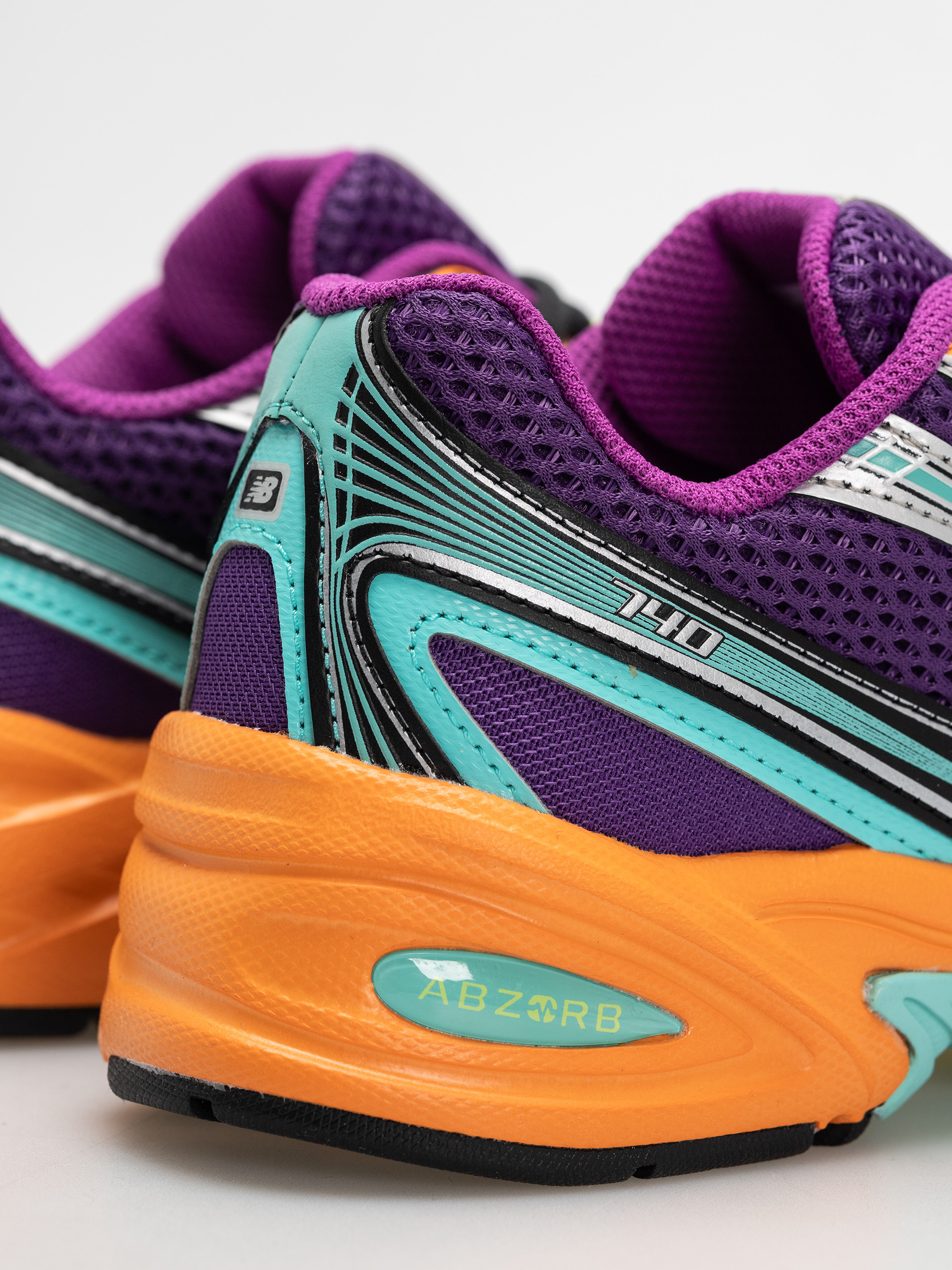 Buty New Balance 740 (sun glow)