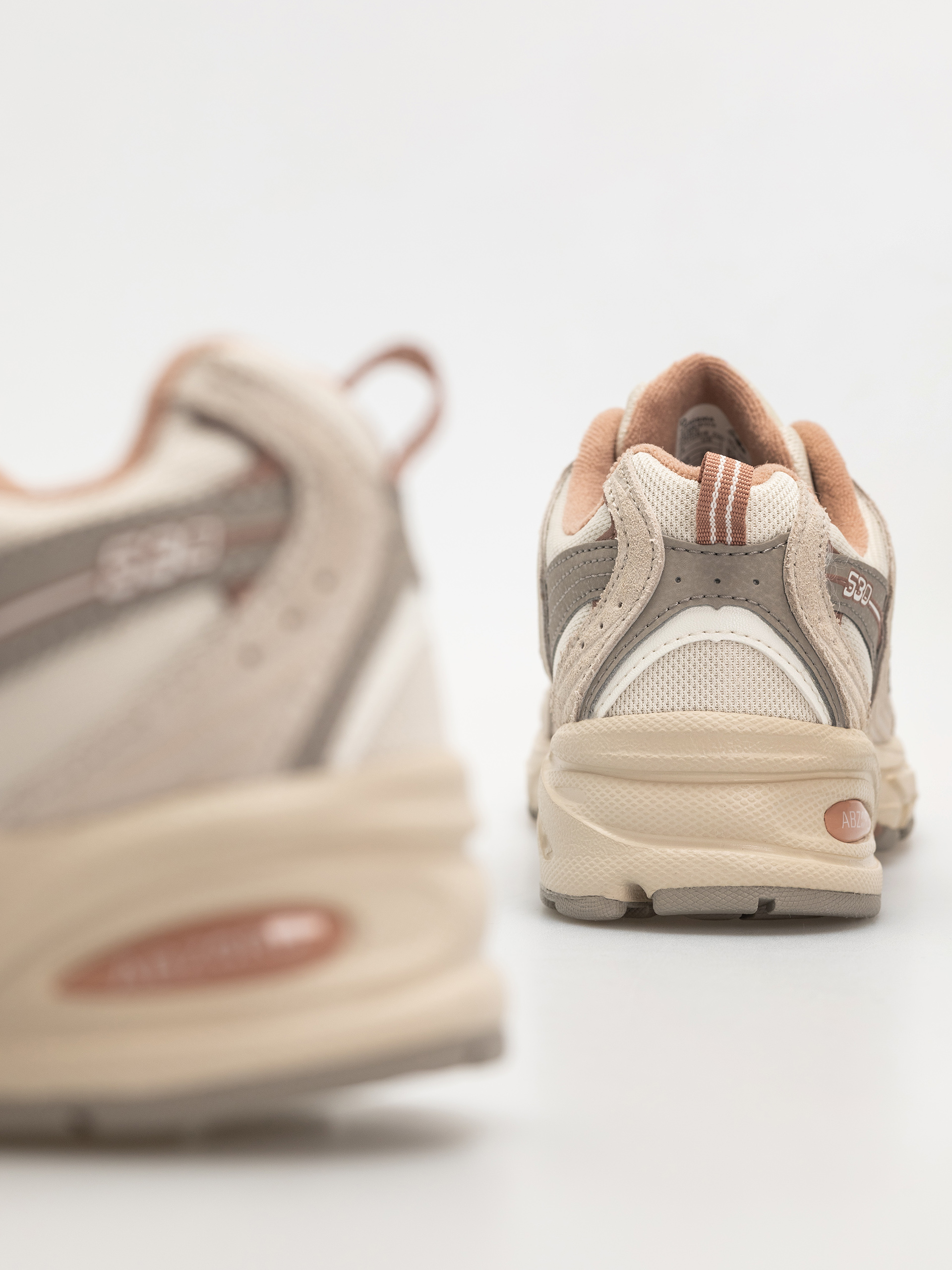 Buty New Balance 530 (timberwolf)